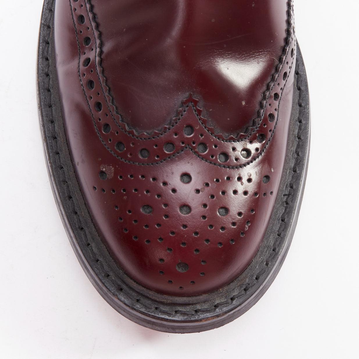 Church's Ketsby bordeaux perforato lucido stivali chelsea UK7 EU41 in vendita 1