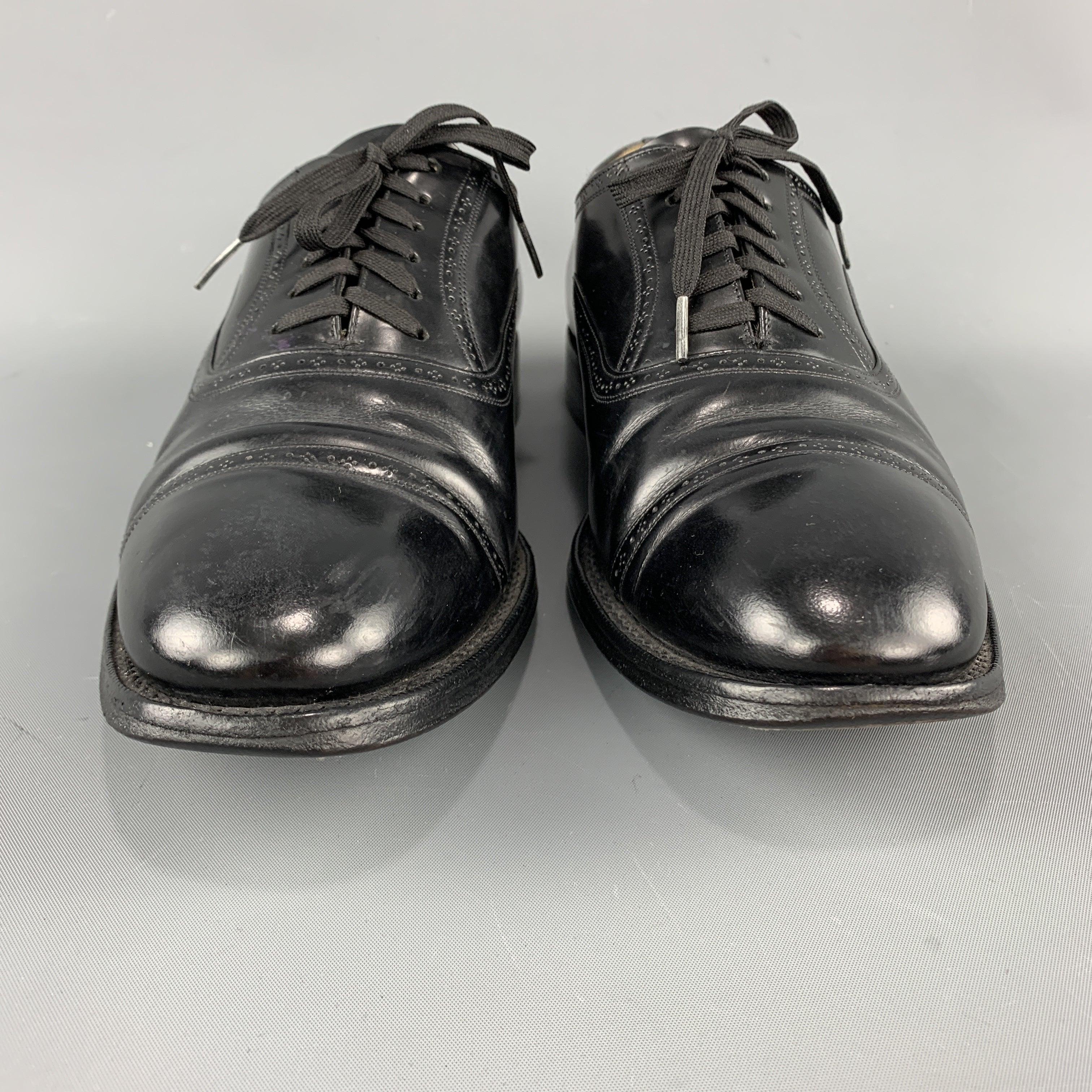 Men's CHURCH'S Size 8.5 Black Perforated Leather Lace Up For Sale