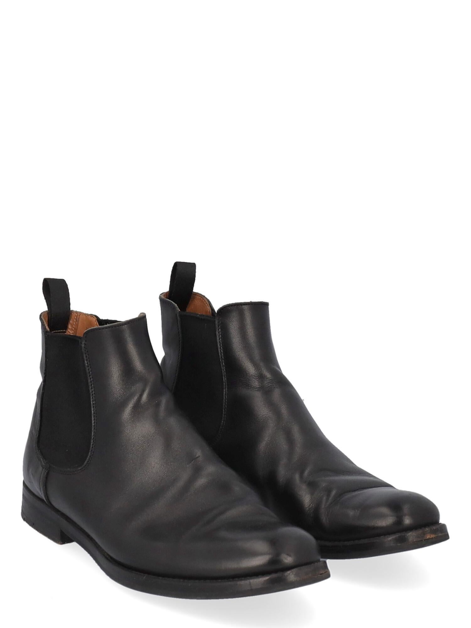 Product Description: Ankle boots, leather, solid color, round toe, branded insole, branded sole

Includes:  N/A

Product Condition: Good
Sole: visible signs of use. Upper: slightly visible deformation, visible wrinkling. Insole: negligible