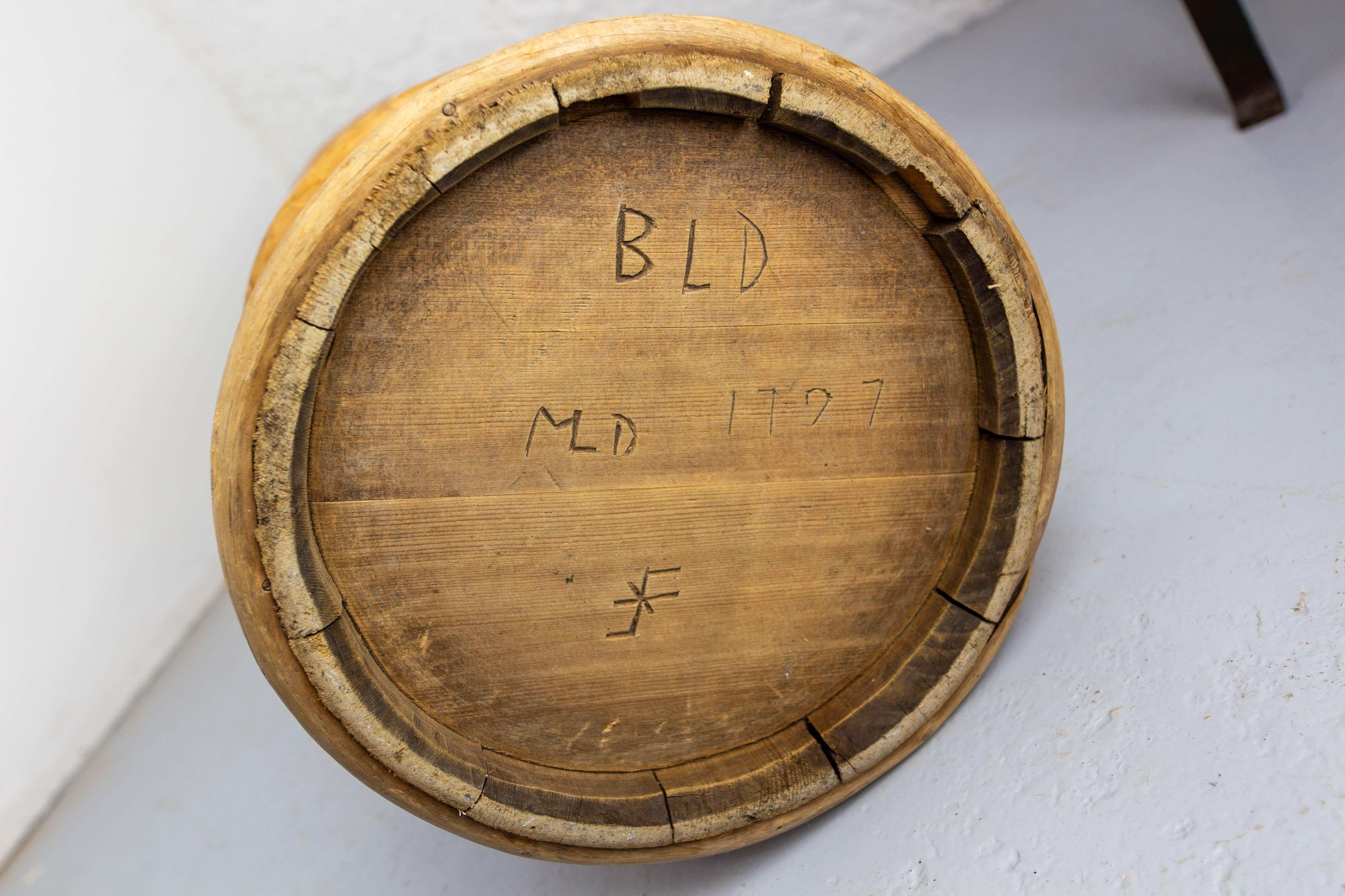 Churn, spruce, Sweden, late 18th century, 1797 For Sale 6