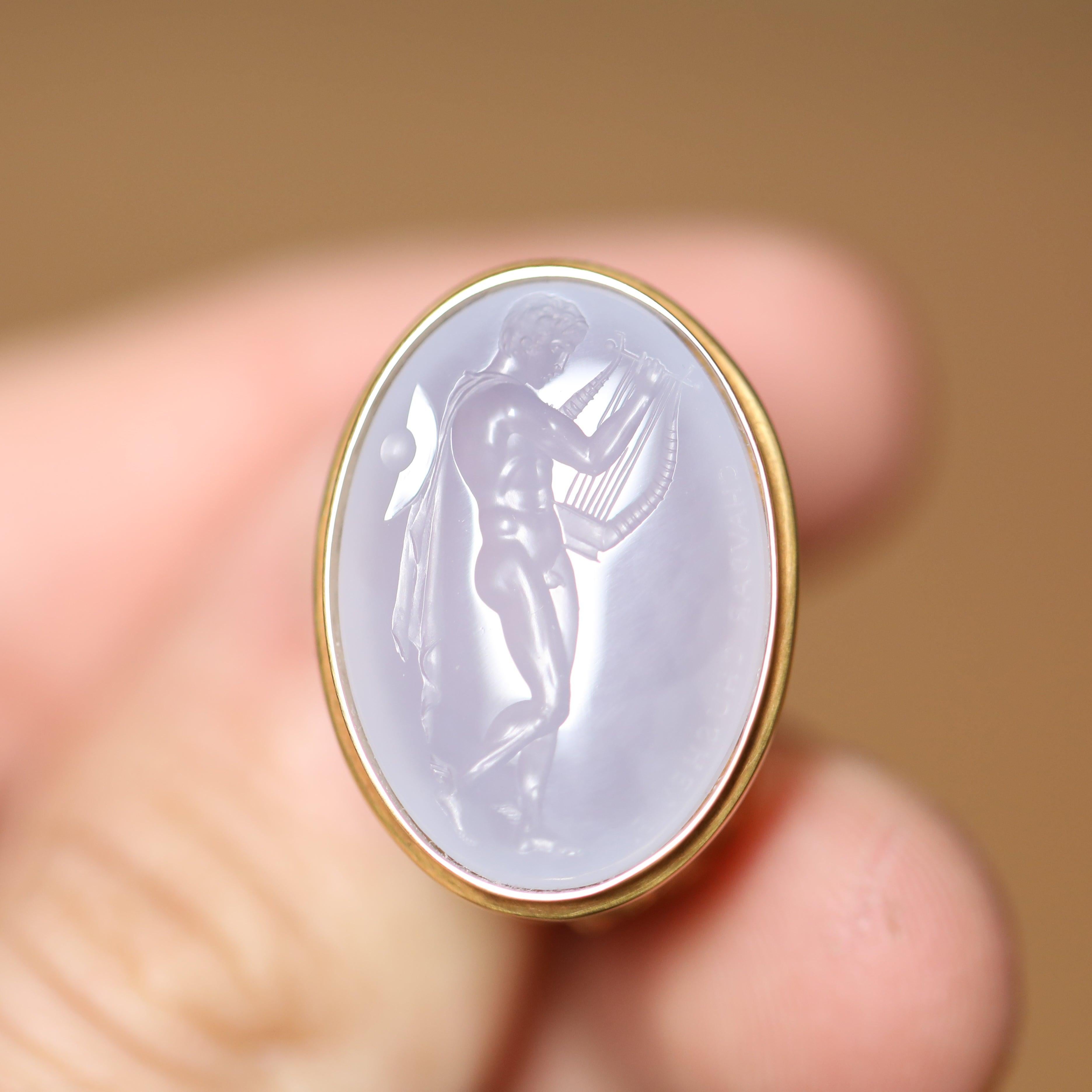 For Sale:  Chushev Hermes & Lyre Blue Chalcedony Intaglio Gold Signet Ring 3