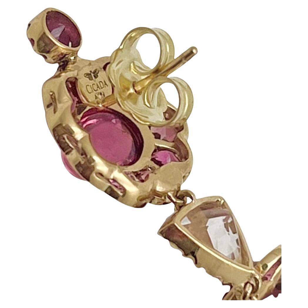 Taglio a goccia Orecchini a lampadario con tormalina rosa in oro 18k Cicada in vendita