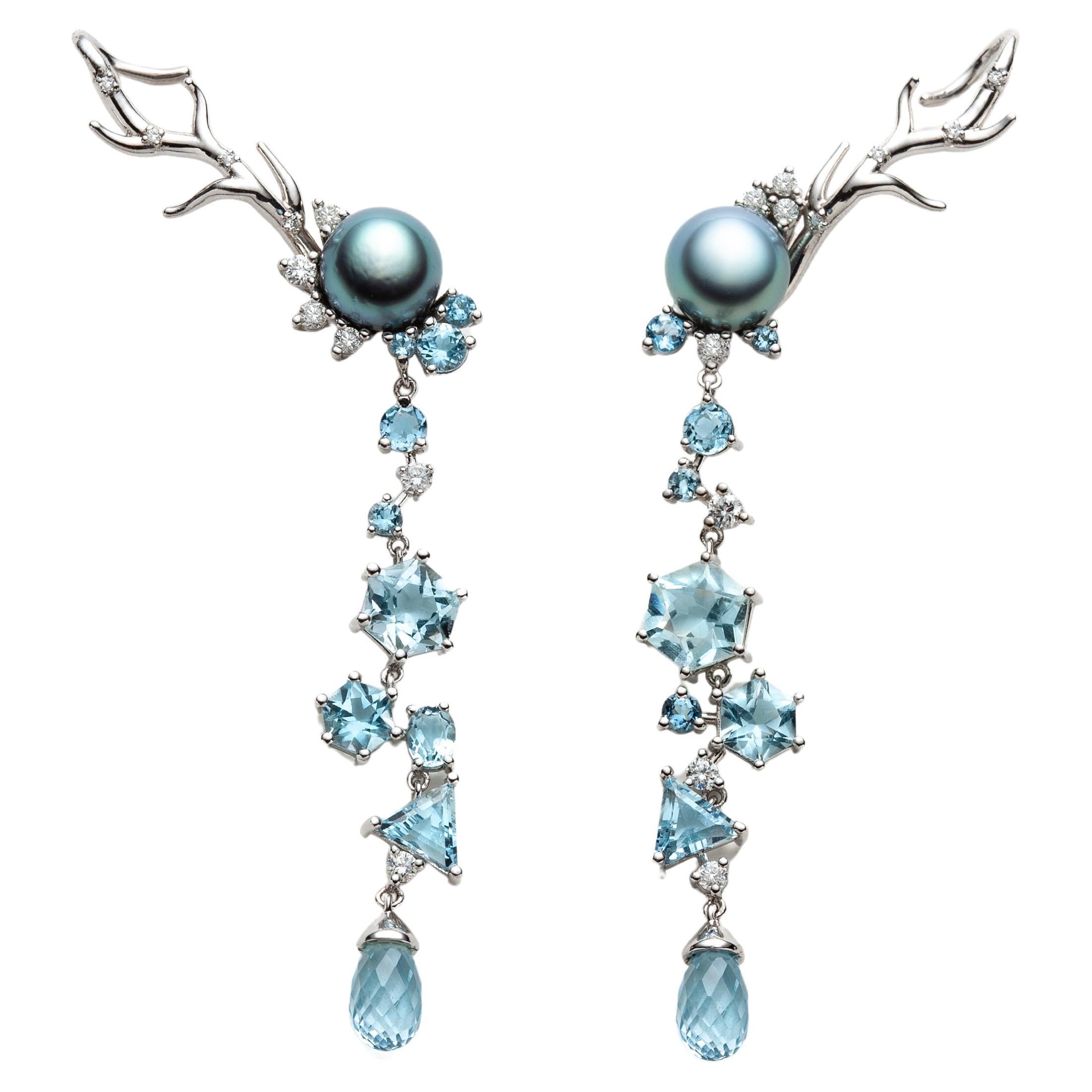 Ciclo Dell’acqua, 18k White Gold Earrings Set with Diamonds, Aquamarines, Pearls For Sale