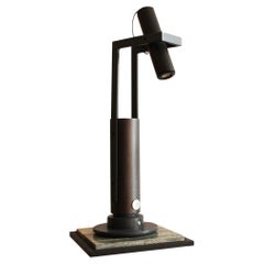 Lampe de table Ciclope en béton brun par Acanthus Studio Roma