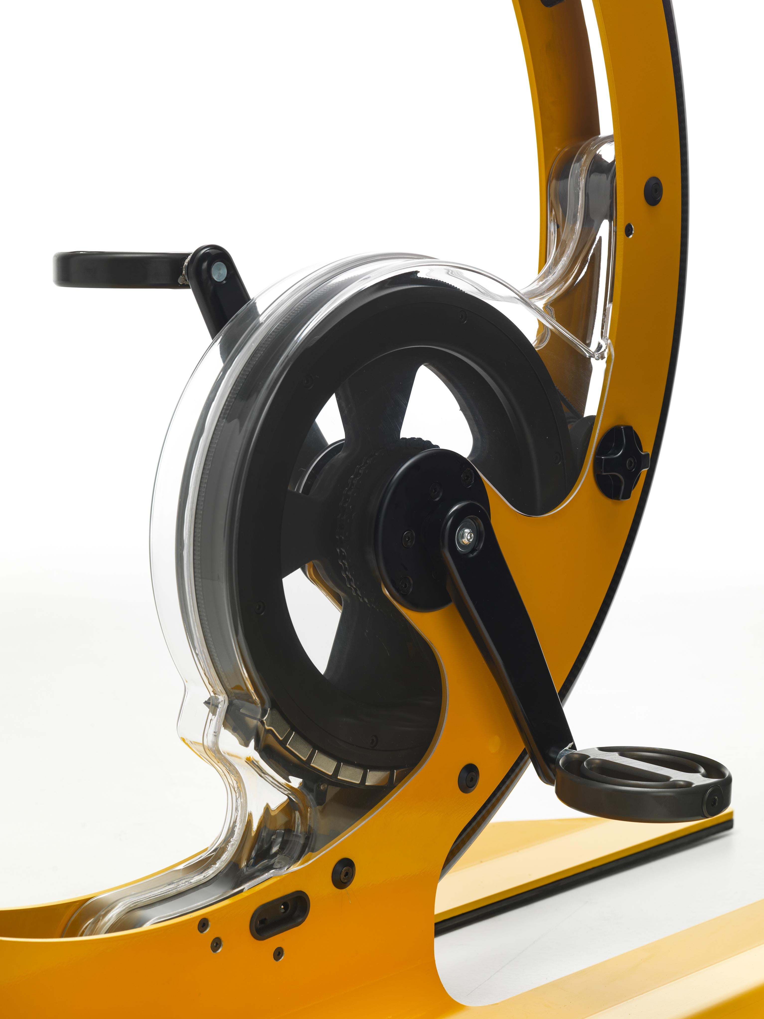 Ciclotte-Fahrrad aus gelbem Stahl von Luca Schieppati (21. Jahrhundert und zeitgenössisch) im Angebot