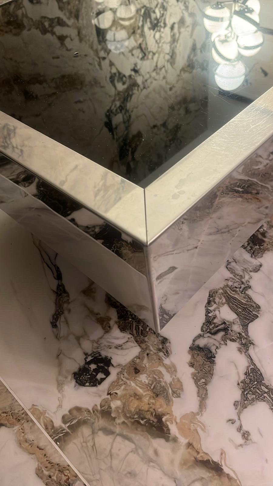 Cidue Table basse avec bar à sec caché en acier inoxydable et verre , 1970 Bon état - En vente à La xara, VC