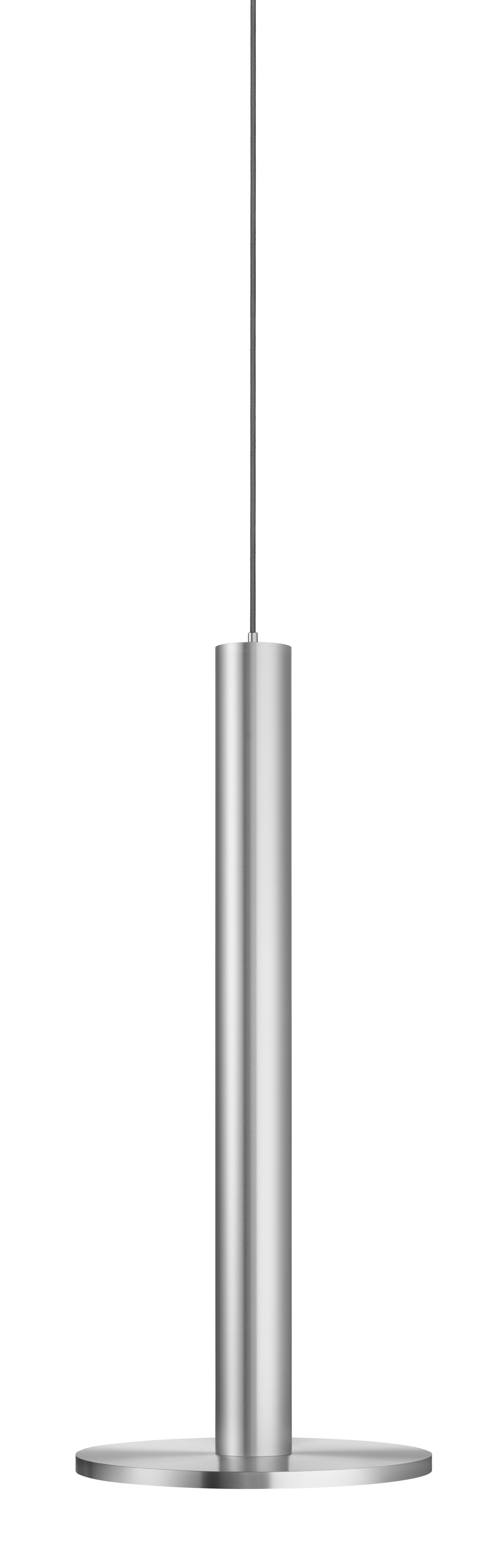 The Minimalist Cielo pendant series is expanding to include the stunning new Cielo XL, a taller and slimmer design offering premium machined aluminum finishes and boasting a warm and brilliant 1200 lumen output. Cielo XL is scaled perfectly for