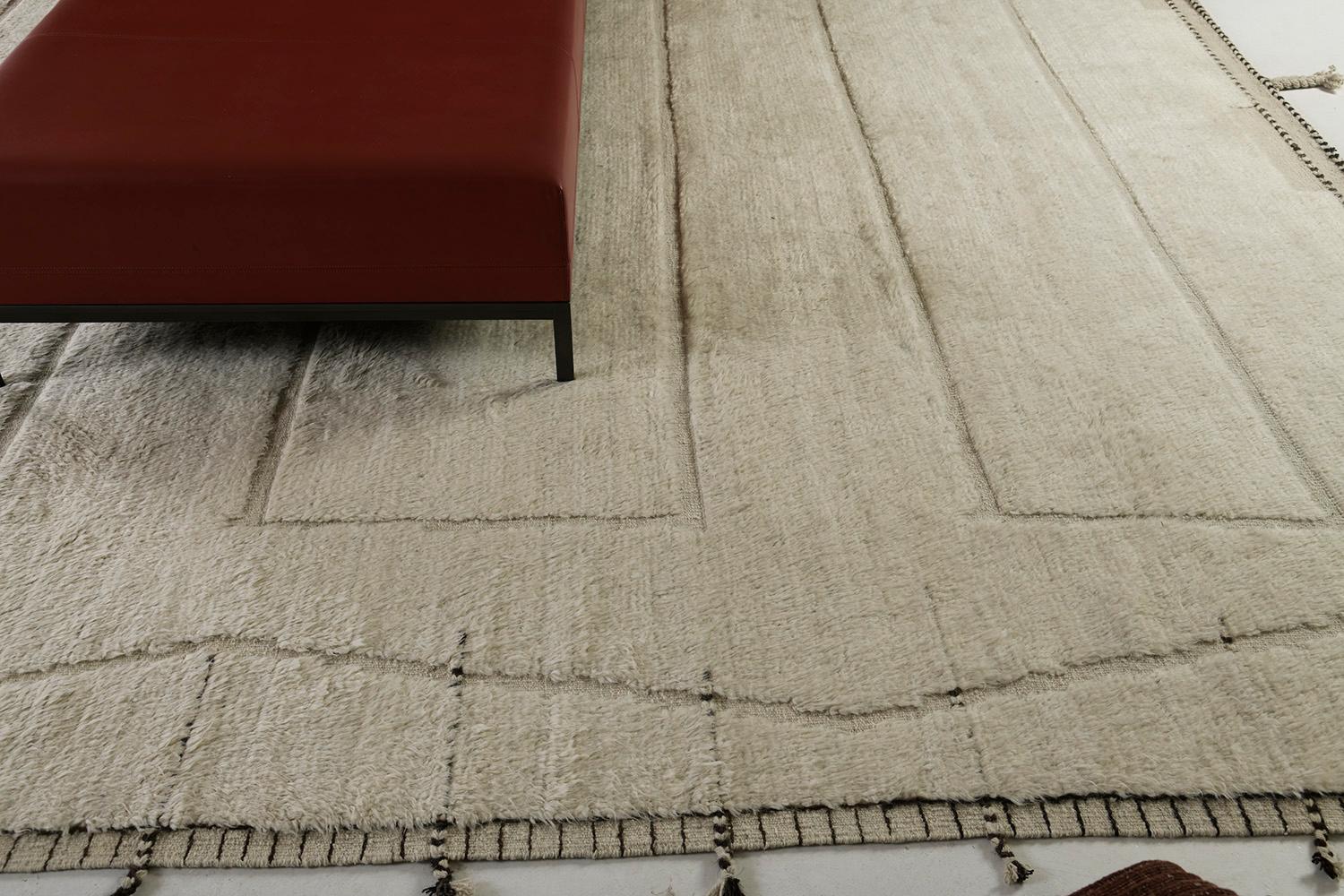 Cierzo ist eine charakteristische Kollektion aus Kalifornien. Es handelt sich um einen handgewebten, luxuriösen Wollteppich mit bemerkenswerten natürlichen braunen Designelementen. Haute Bohemian Kollektion: entworfen in Los Angeles, benannt nach