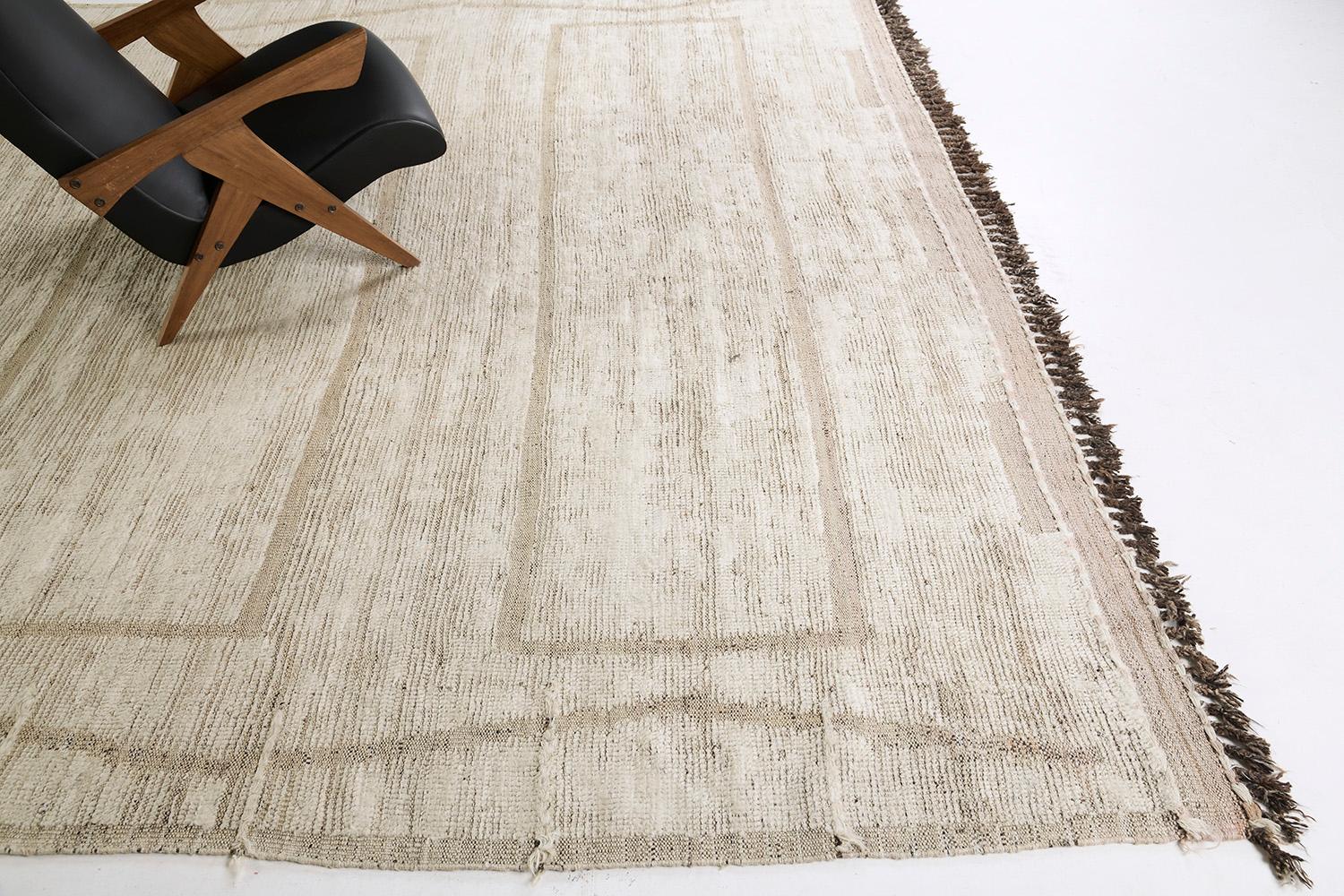 Cierzo es una colección emblemática de California. Lujosa alfombra de lana tejida a mano, con notables elementos de diseño y tonos neutros. Colección Haute Bohemian: diseñada en Los Ángeles con el nombre de los vientos que entretejen las estaciones,