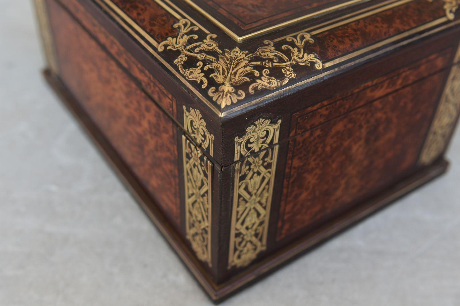 Late 19th Century Cigar Box Gilded Bronze Tahan Napoleon III Boulle Marquetry