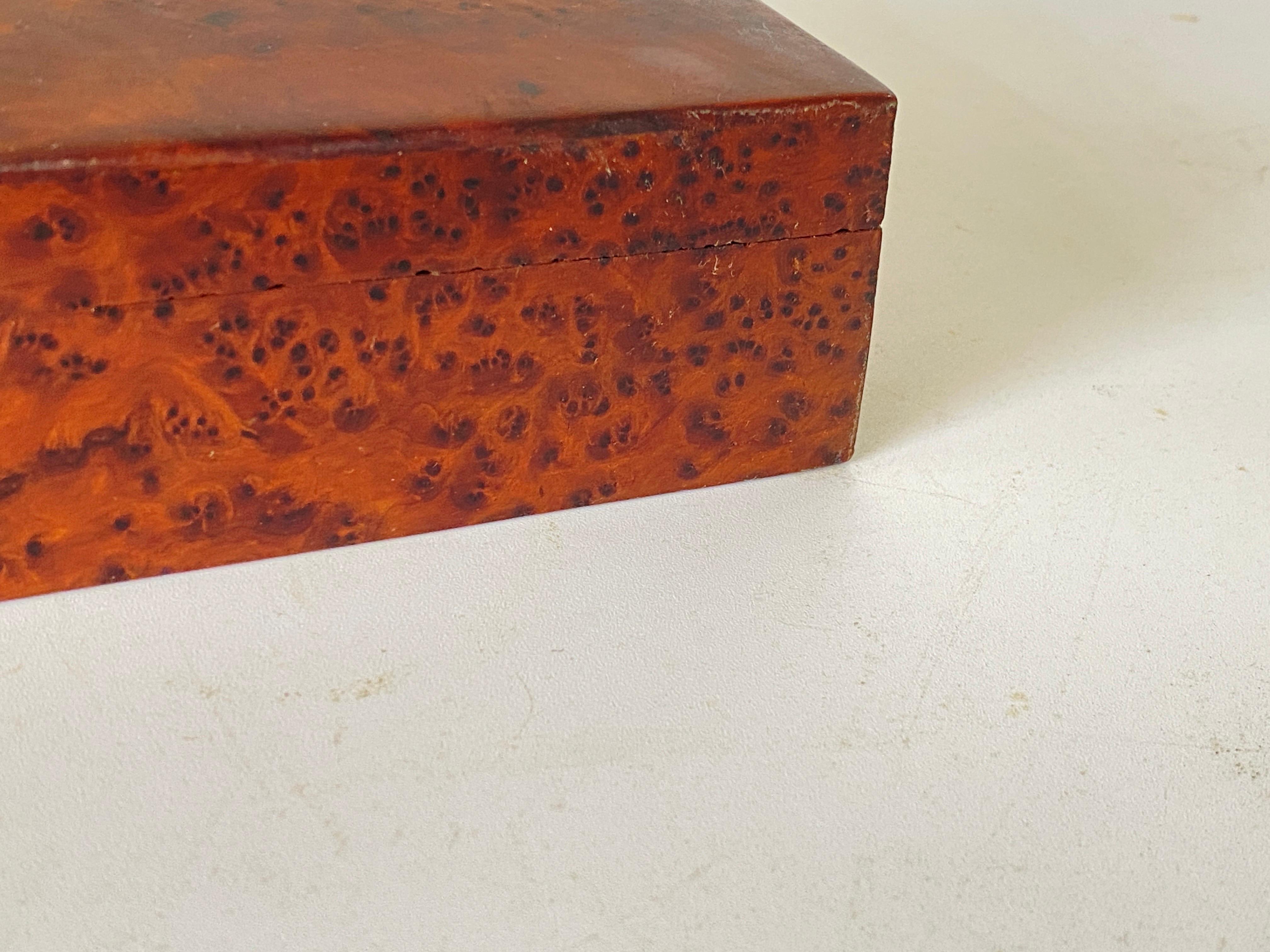 French Cigar Box or Decorative Box in Burled Wood, Brown Color, France, 20th Century For Sale