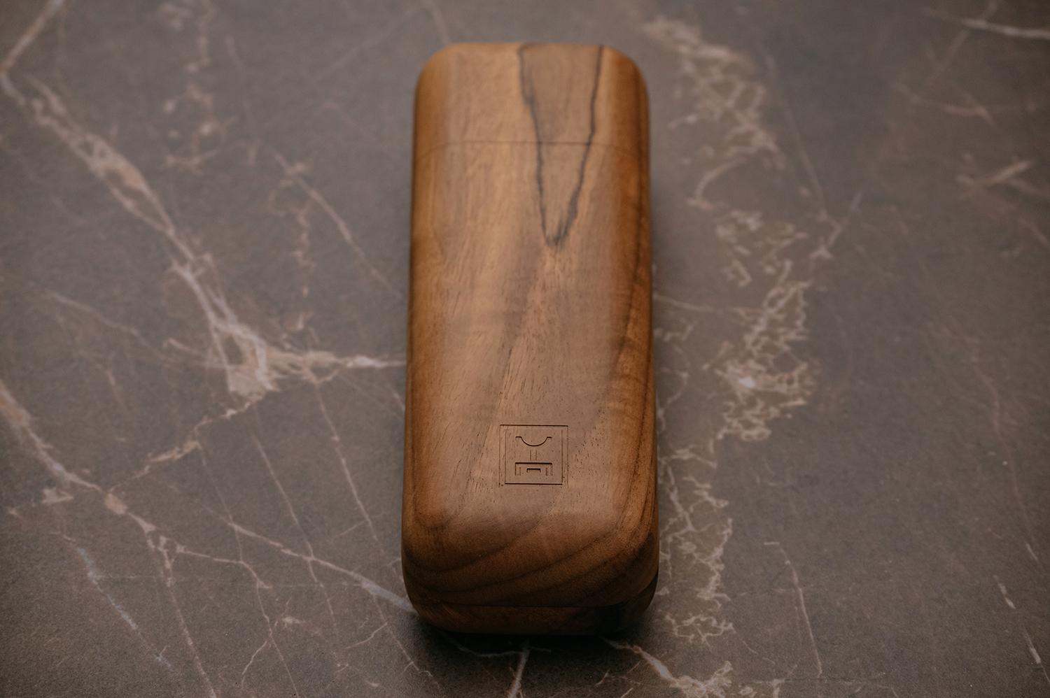 Walnut Cigar case, wooden cigar case, travel cigar case For Sale