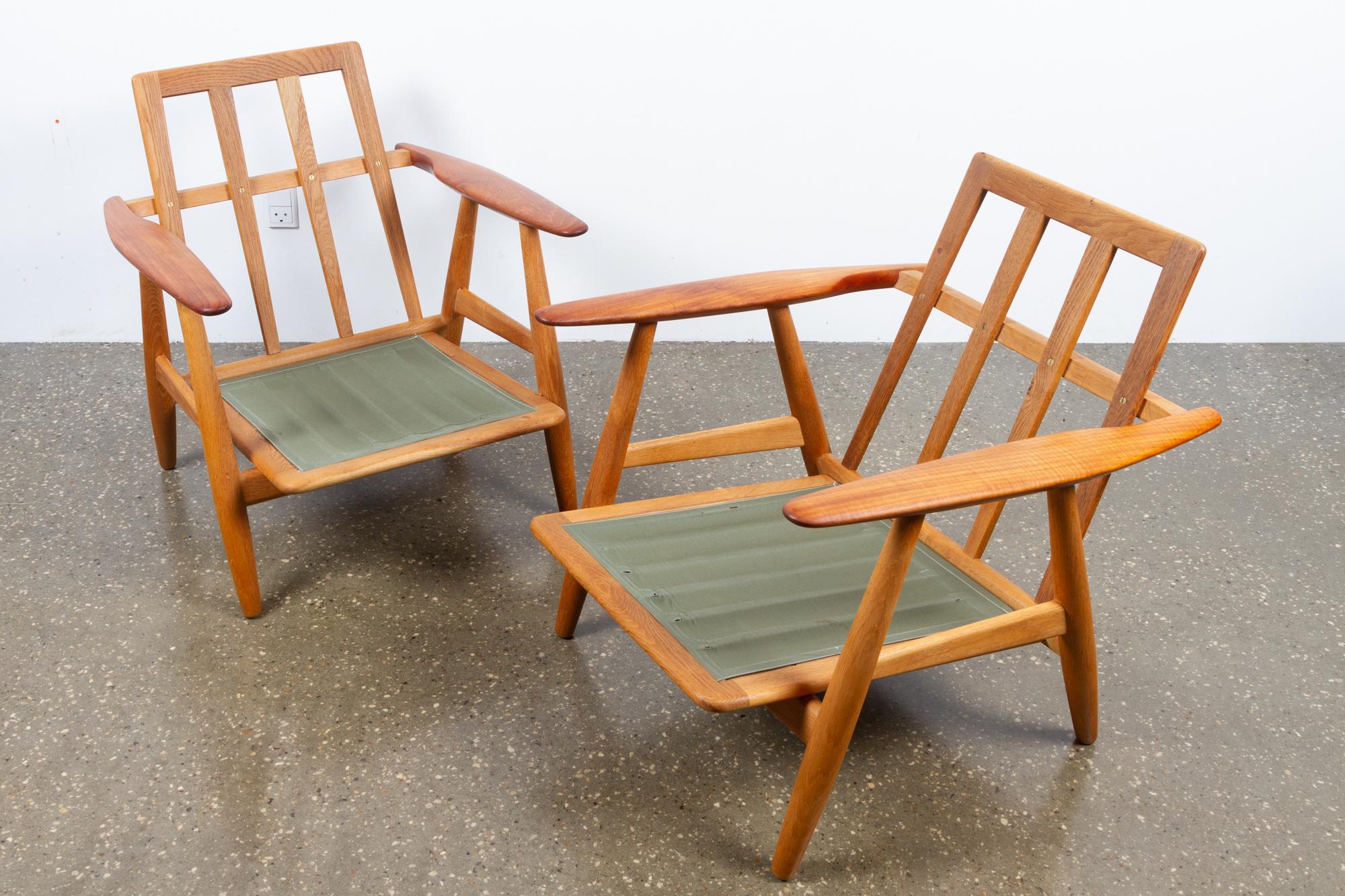 Cigar GE-240 Easy Chairs by Hans J. Wegner 1950s, Set of 2 7