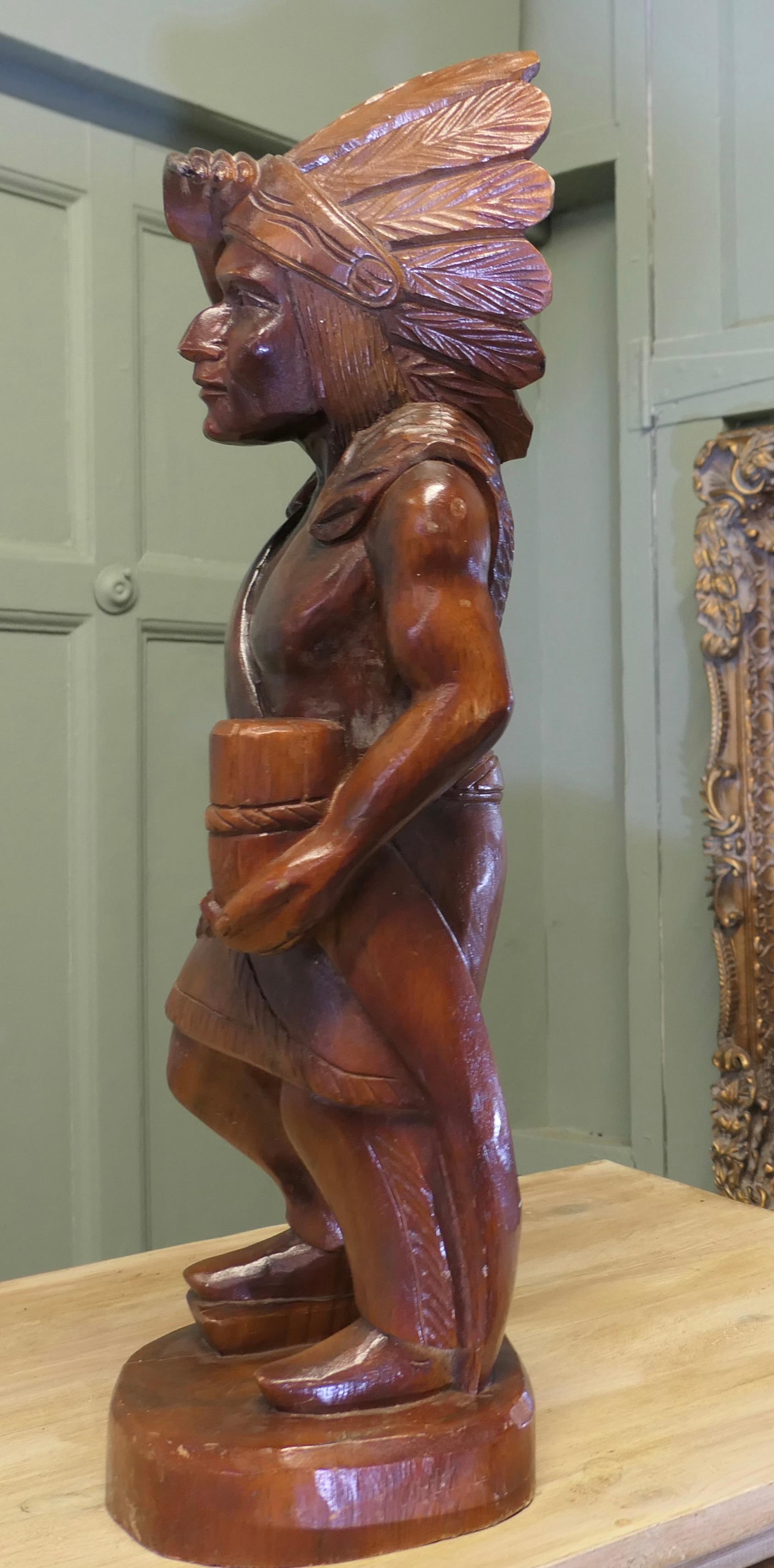 Enseigne de magasin de cigares ou de tabac, sculpture d'un chef indien Bon état - En vente à Godshill, Isle of Wight