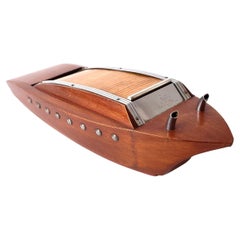 Zigarettenschachtel/Schmuckkästchen in Form eines Bootes aus den 1940er-1950er Jahren