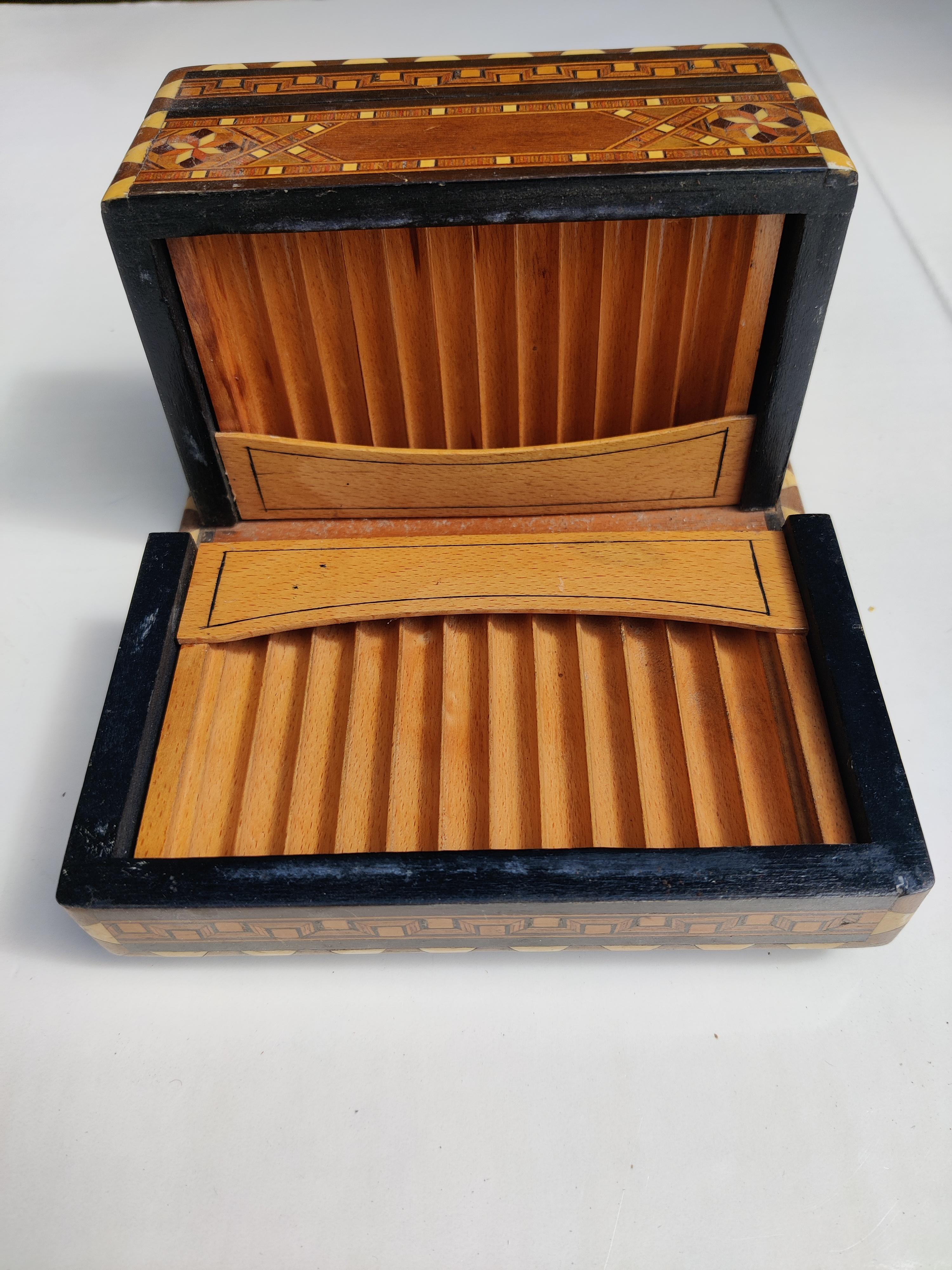 Cigarette box, unusual - opens on both sides
Unsure of maker or age.  Likely Mid Century.
No breaks or repair.
One side is slightly less in height than other side.  