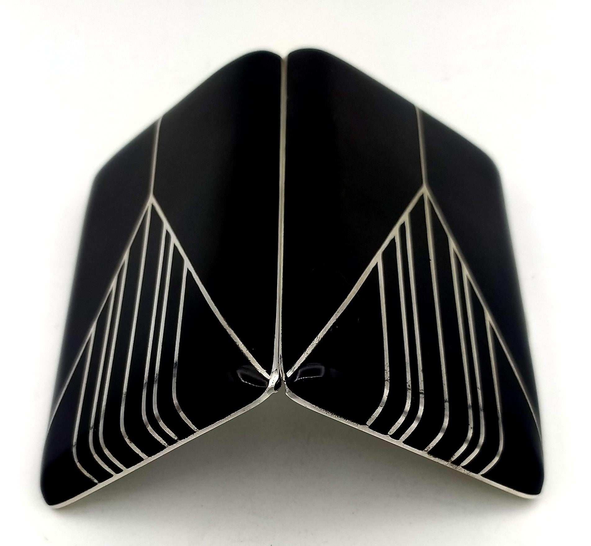 Late 20th Century Cigarette Case Art Deco style for Cartier USA in 1980s spring button Salimbeni For Sale