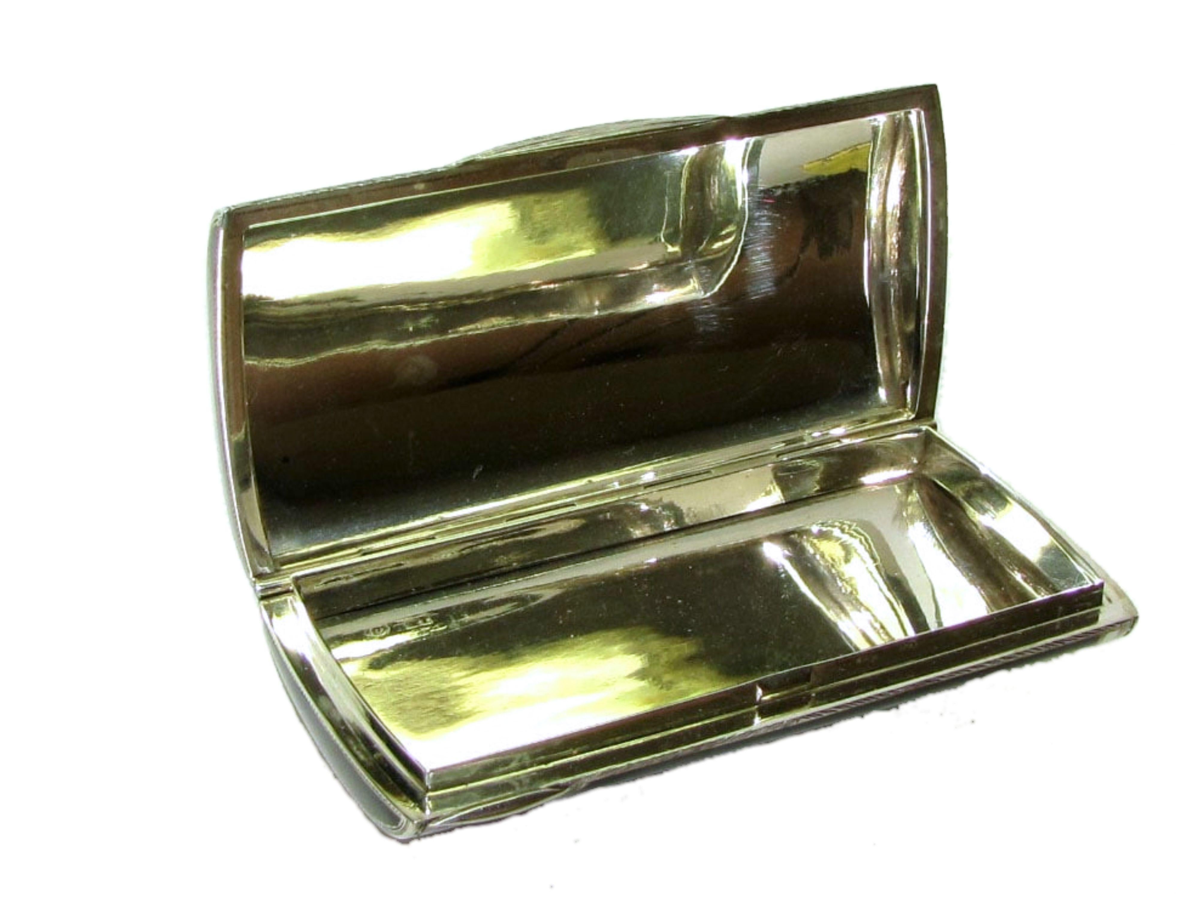 Pitillera Blanca y Negra Estilo Art Decó Esmalte de Fuego Salimbeni en Excelente estado para la venta en Firenze, FI