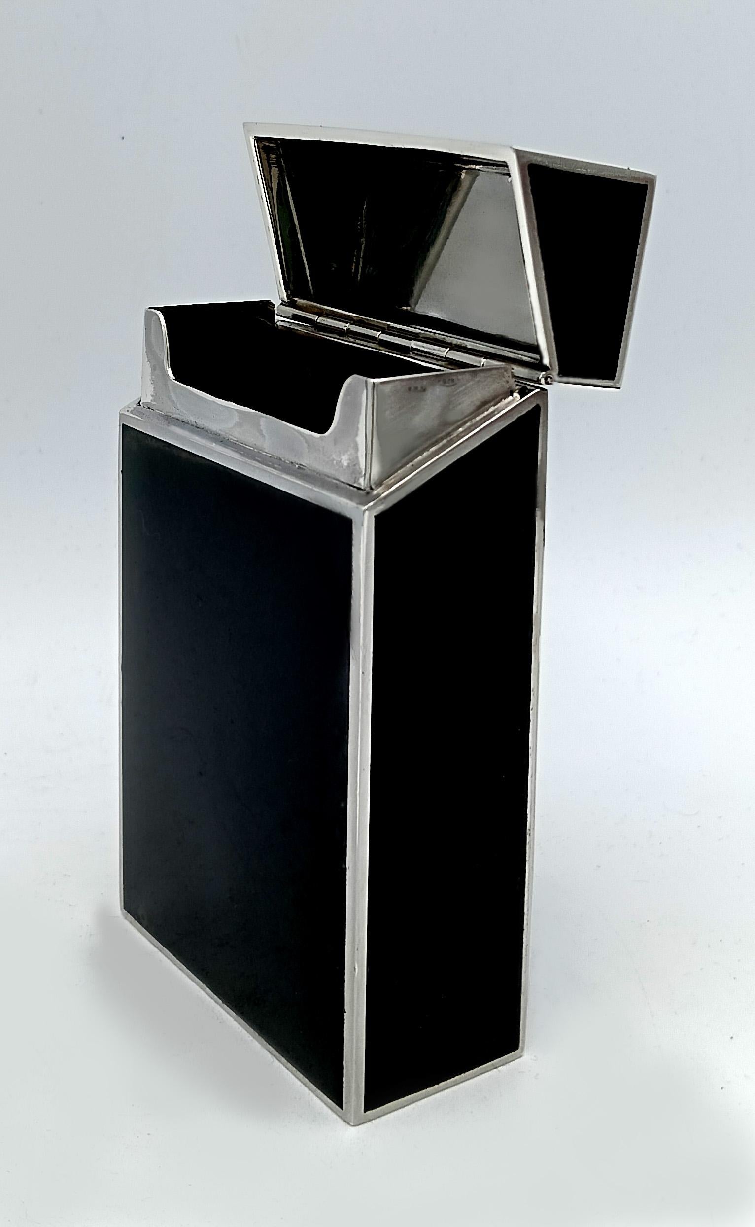 Etui à cigarettes noir en forme de paquet. Salimbeni en vente 2