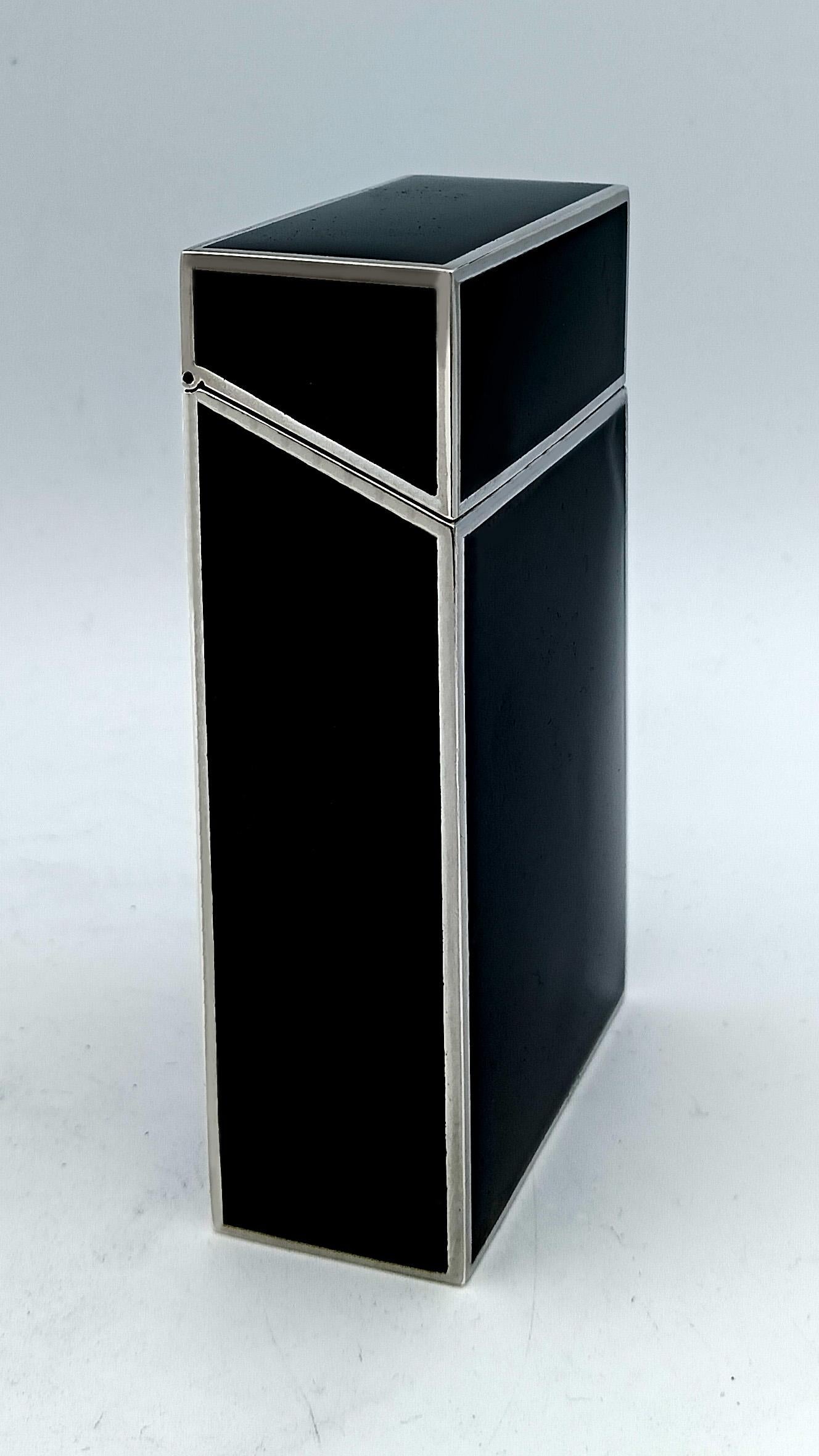 Argent sterling Etui à cigarettes noir en forme de paquet. Salimbeni en vente