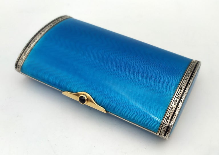 Cigarette Case light blue cabochon sapphire and hand-engraved finishing  Salimben For Sale at 1stDibs