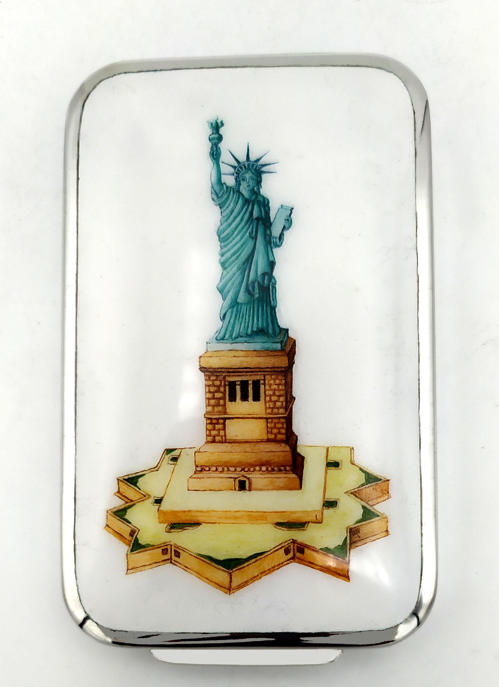 Coffret à cigarettes Statue de la Liberté en argent sterling peint à la main et émaillé à New York