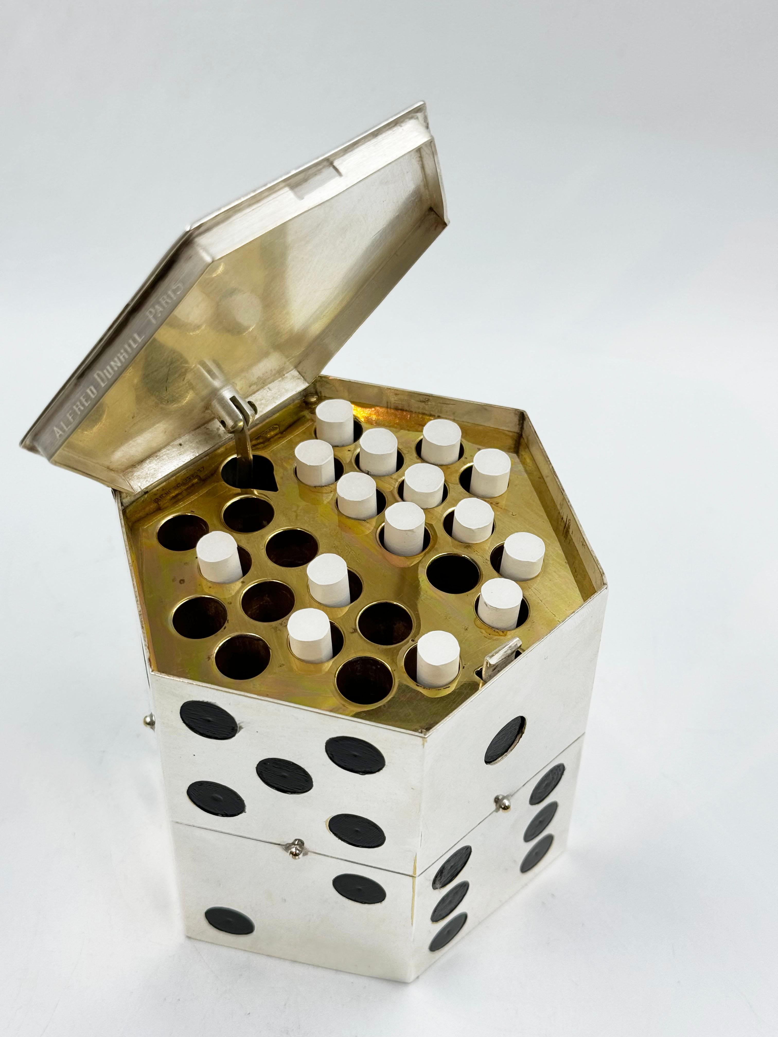 Dispensador de dados para cigarrillos de Legros Marius para Dunhill París Años 30 en venta 1
