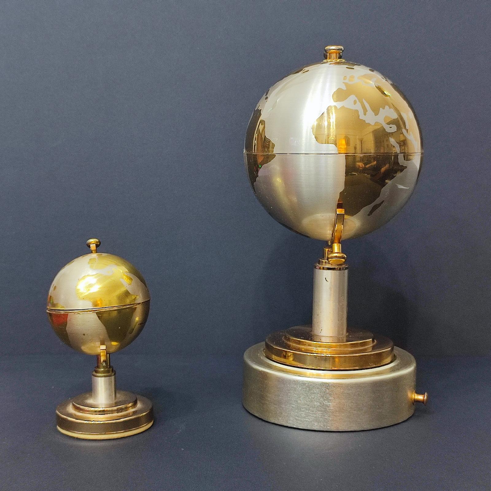 Cigarette Holder Musical World Globe and Globe Lighter, Brass, Germany, 1960s In Good Condition In Bochum, NRW