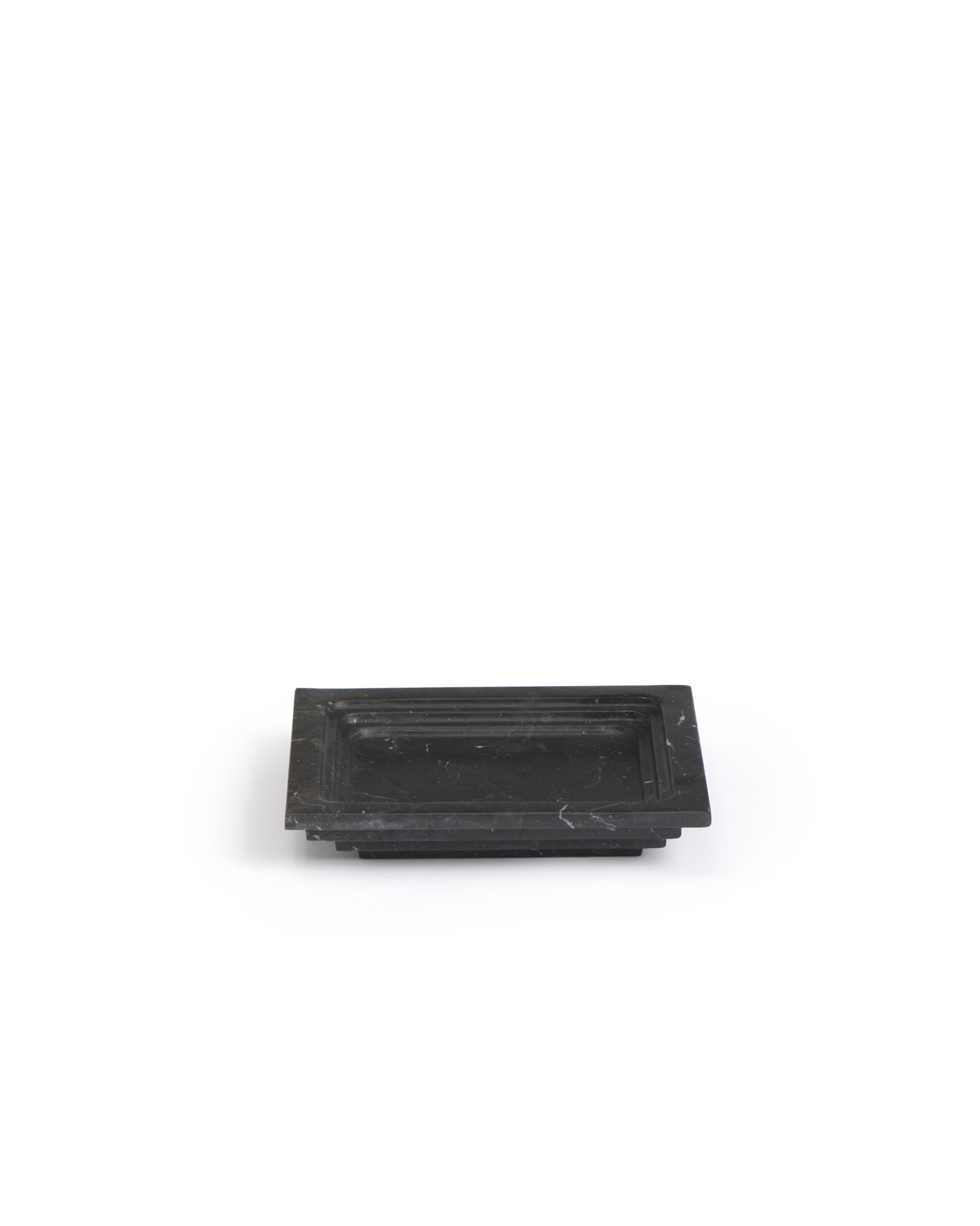 Nuevo cenicero moderno para cigarrillos y puros en mármol negro, creador Chiossi Stock Moderno en venta