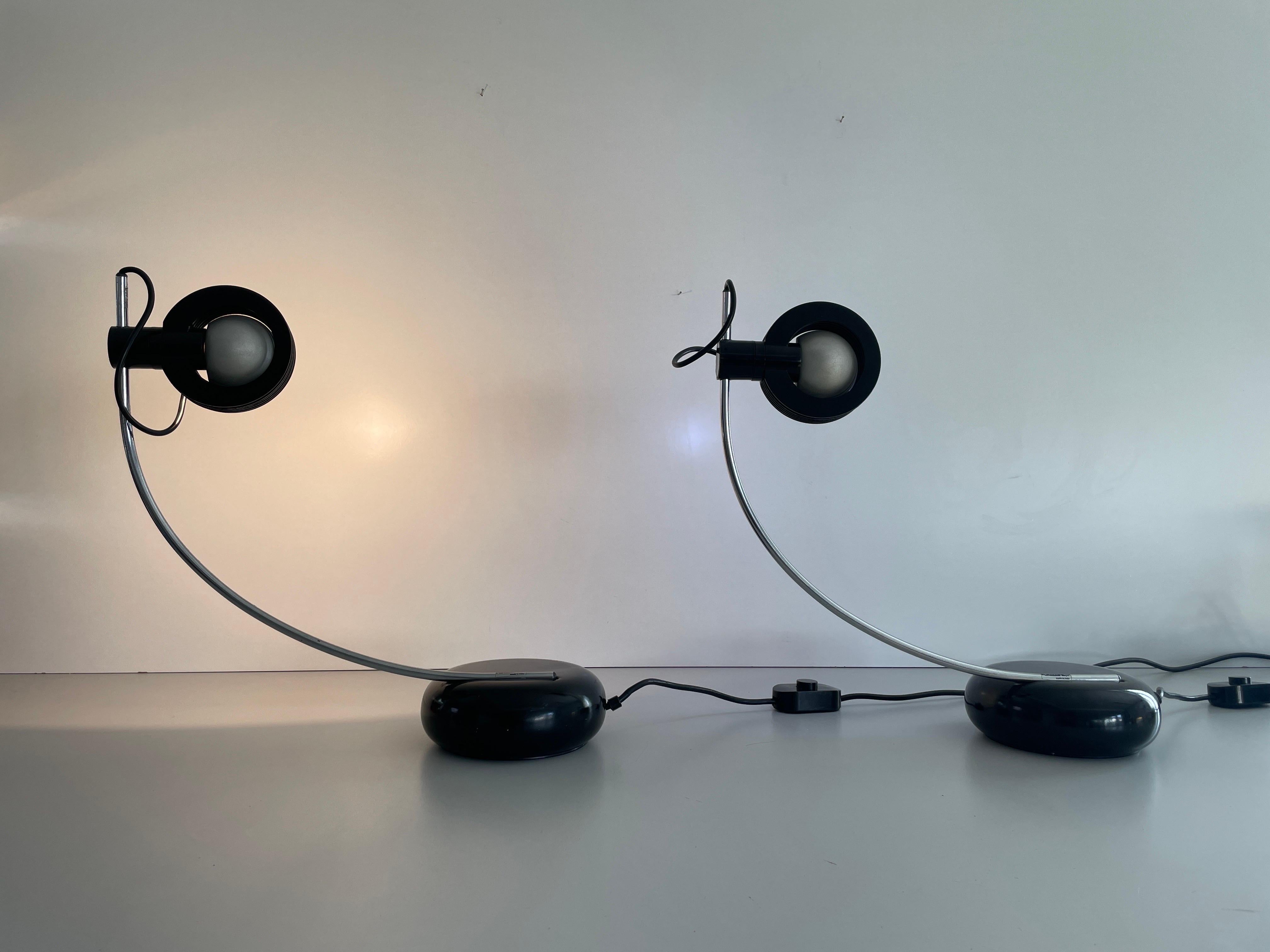 'Cigno' Model Pair of Table Lamps by IGuzzini, 1970s, Italy

Lamps are in very good vintage condition.

This lamp works with  Halogen light bulb 
Wired and suitable to use with 220V and 110V for all countries.

Measurements:
Height: 47 cm
Width: 19