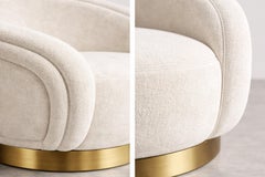 Cigno Swivel Armchair in Bouclé with Brushed Brass Base