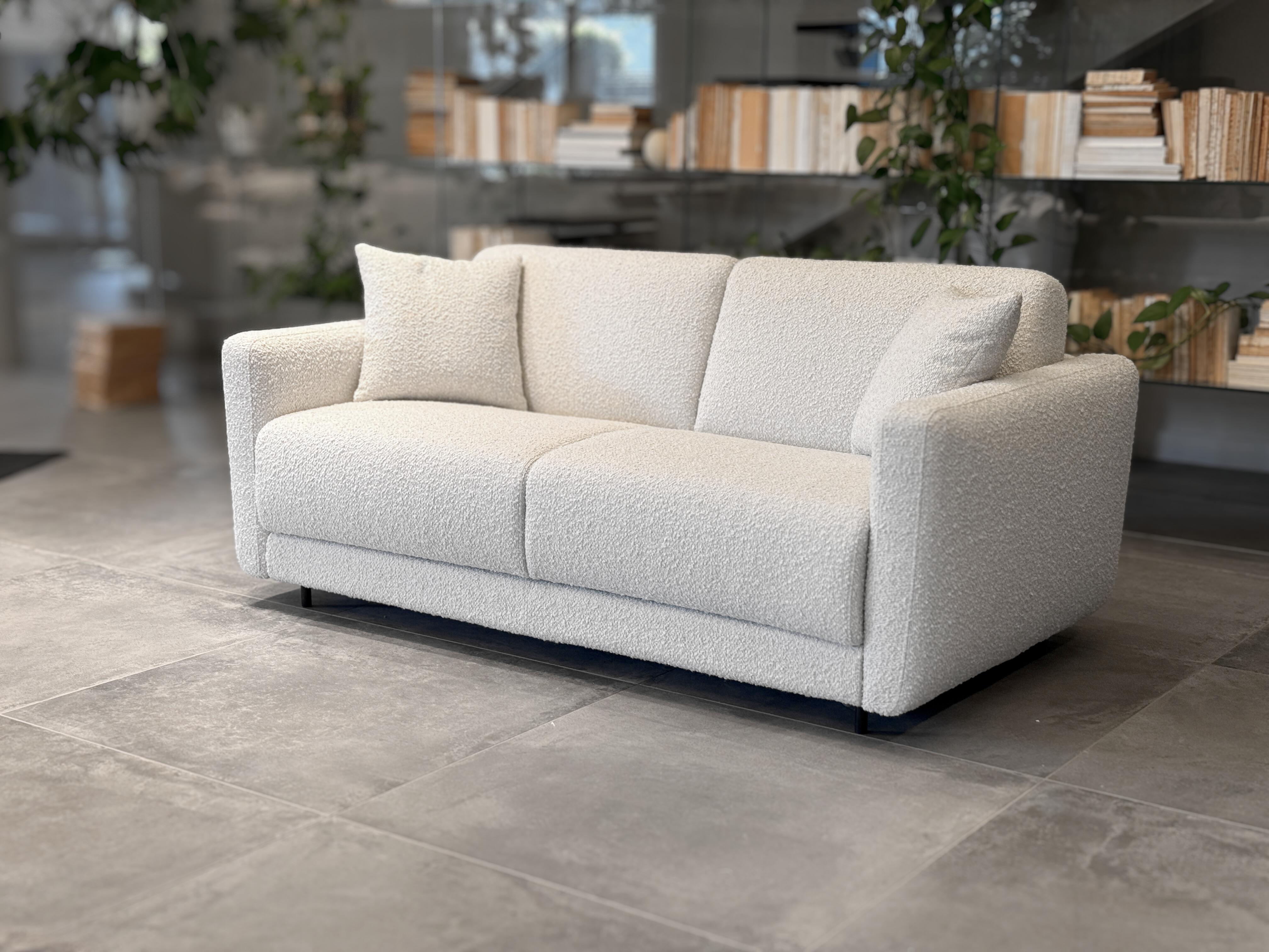 Schlafsofa Cilantro in Boucle-Optik, italienischer Mechanismus, Matratze 15 cm im Angebot 1