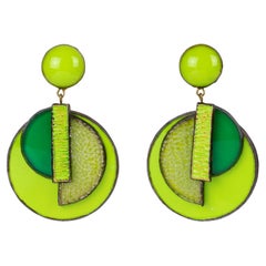 Cilea Paris - Boucles d'oreilles à clip géométriques en résine verte