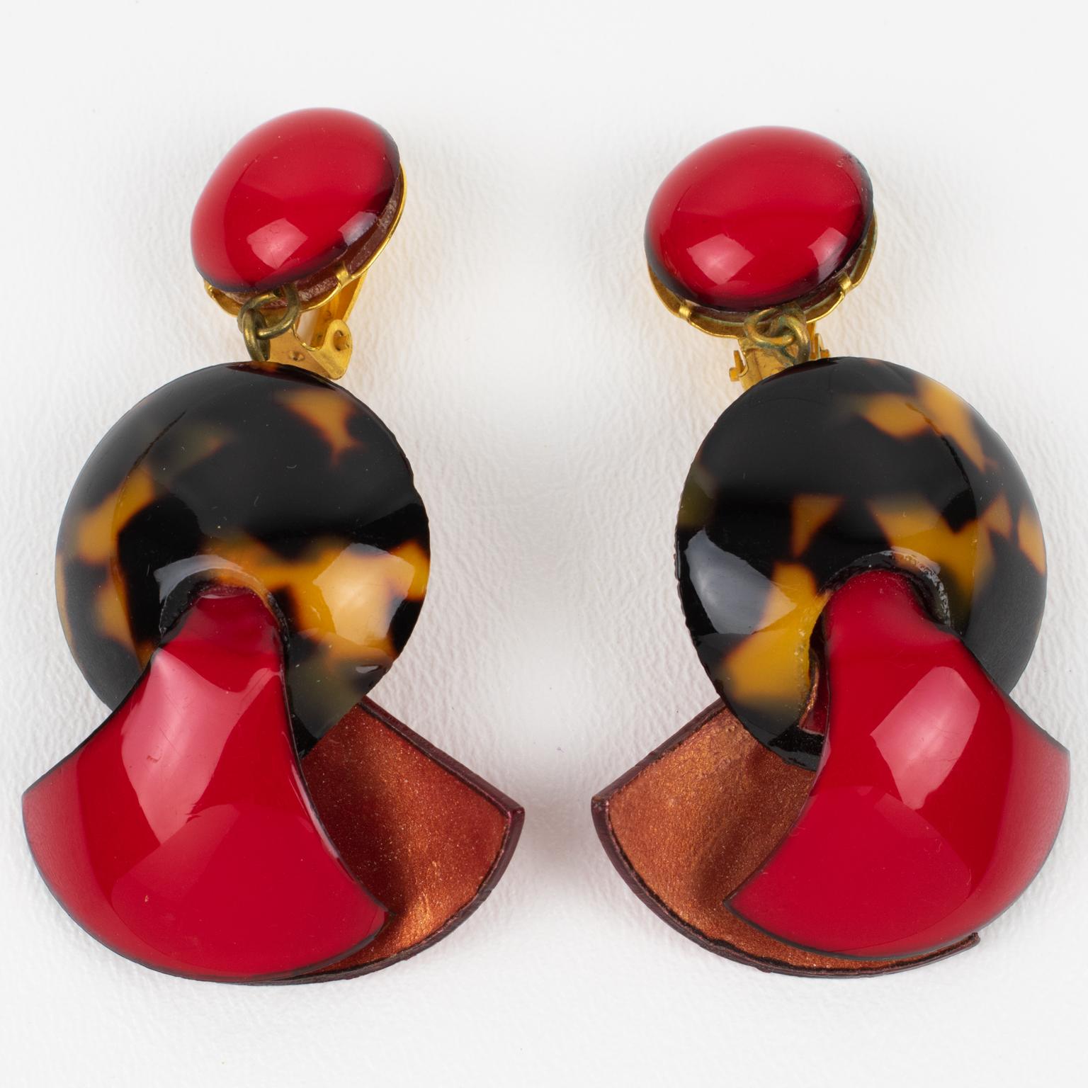 Art Deco Cilea Clip-on Earrings in Red and Tortoise Resin For Sale