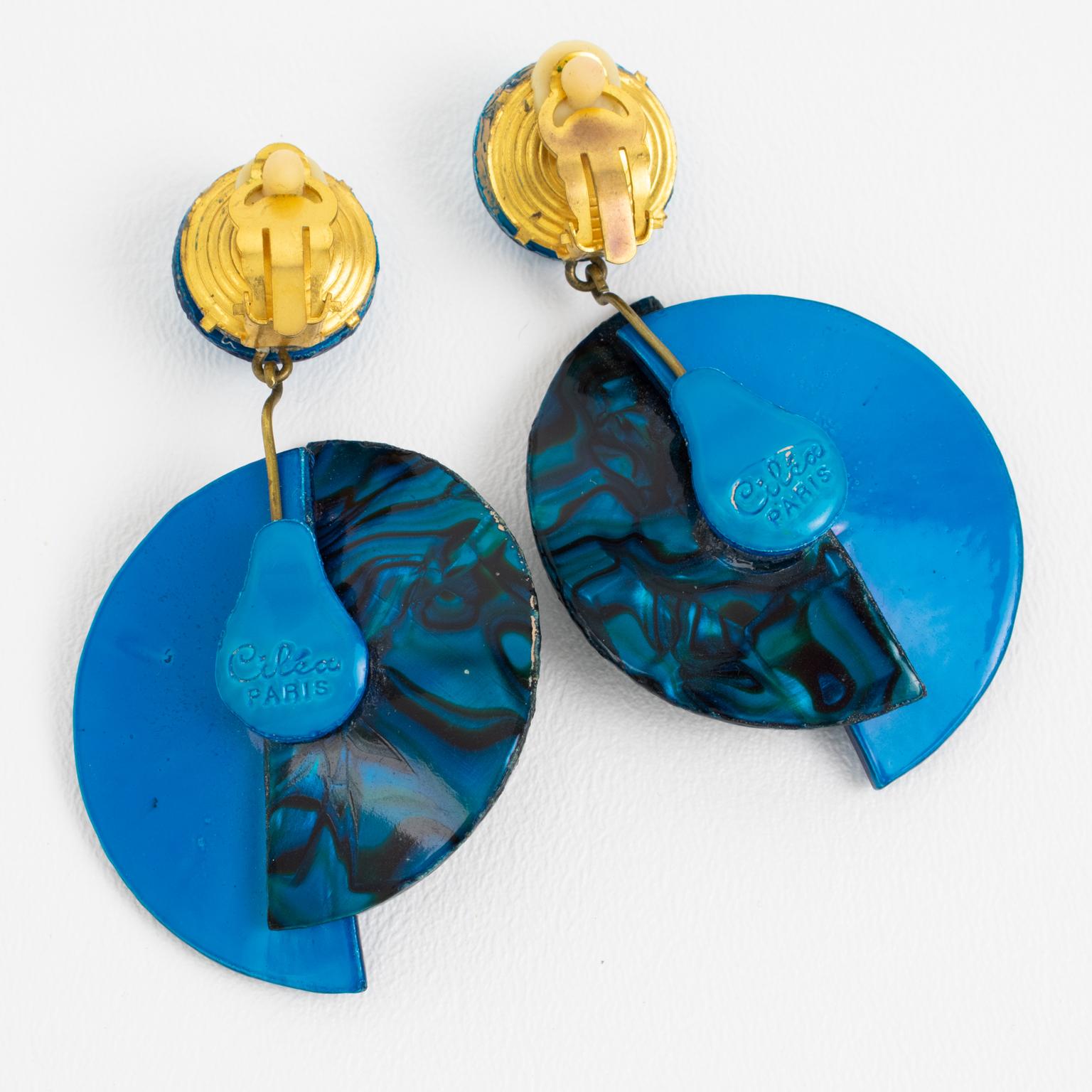 Cilea Japanese-Inspired Blue Resin Dangle Clip Earrings In Excellent Condition For Sale In Atlanta, GA