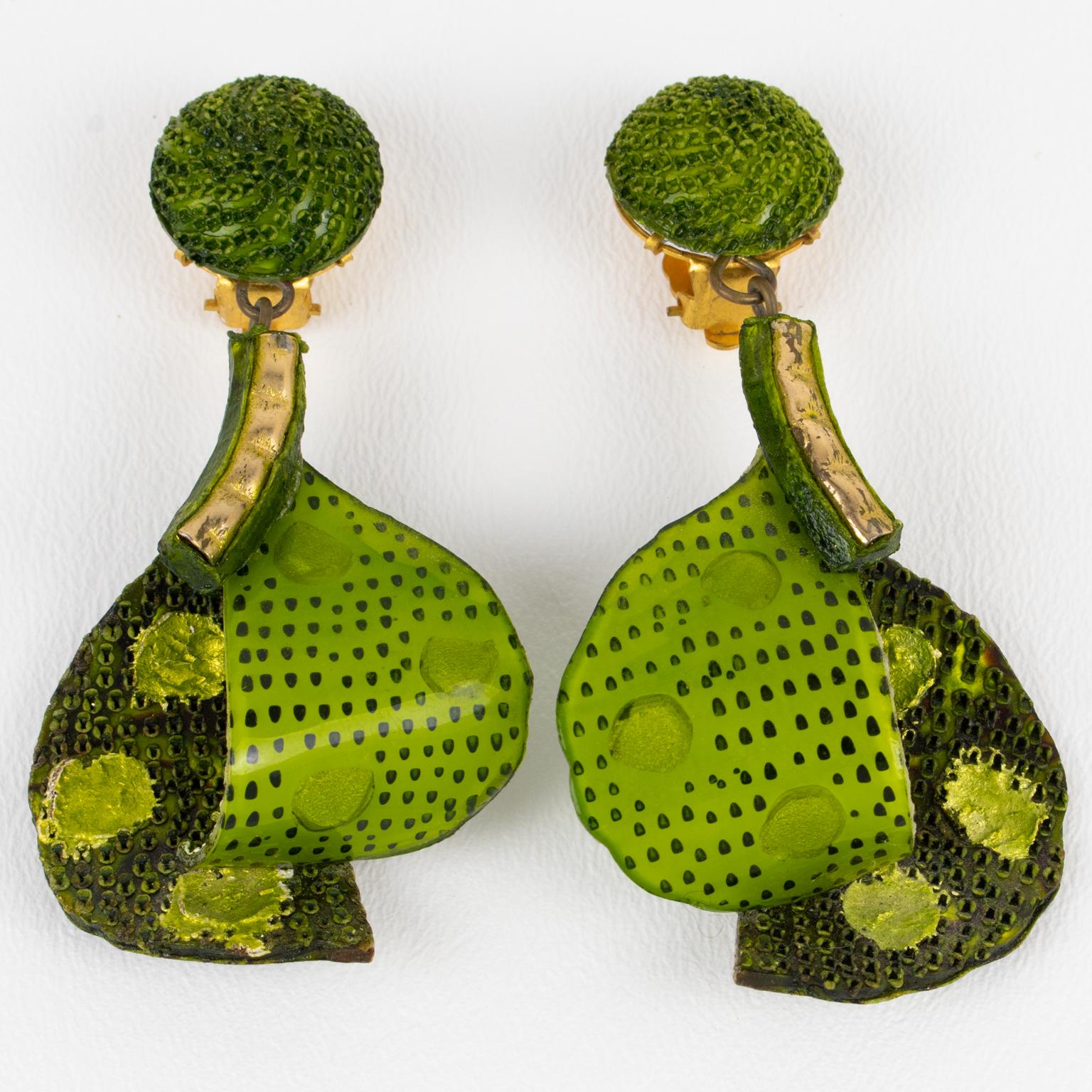 Romantic Cilea Paris Dangle Pearlized Green Resin Clip-on Earrings