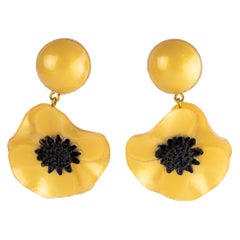Cilea Paris Dangle Resin Clip Earrings Yellow Poppy Flower