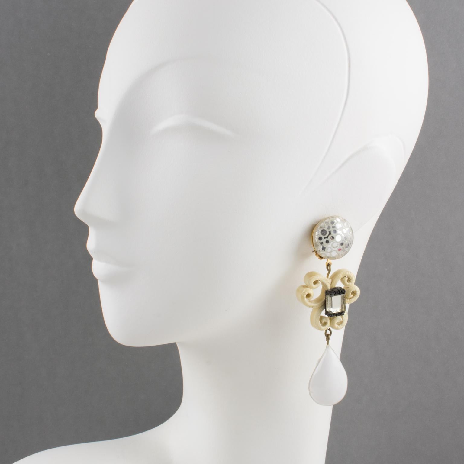 Modern Cilea Paris Dangle White and Silver Glitter Resin Clip Earrings  For Sale