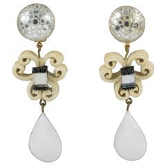 Cilea Paris Dangle White and Silver Glitter Resin Clip Earrings