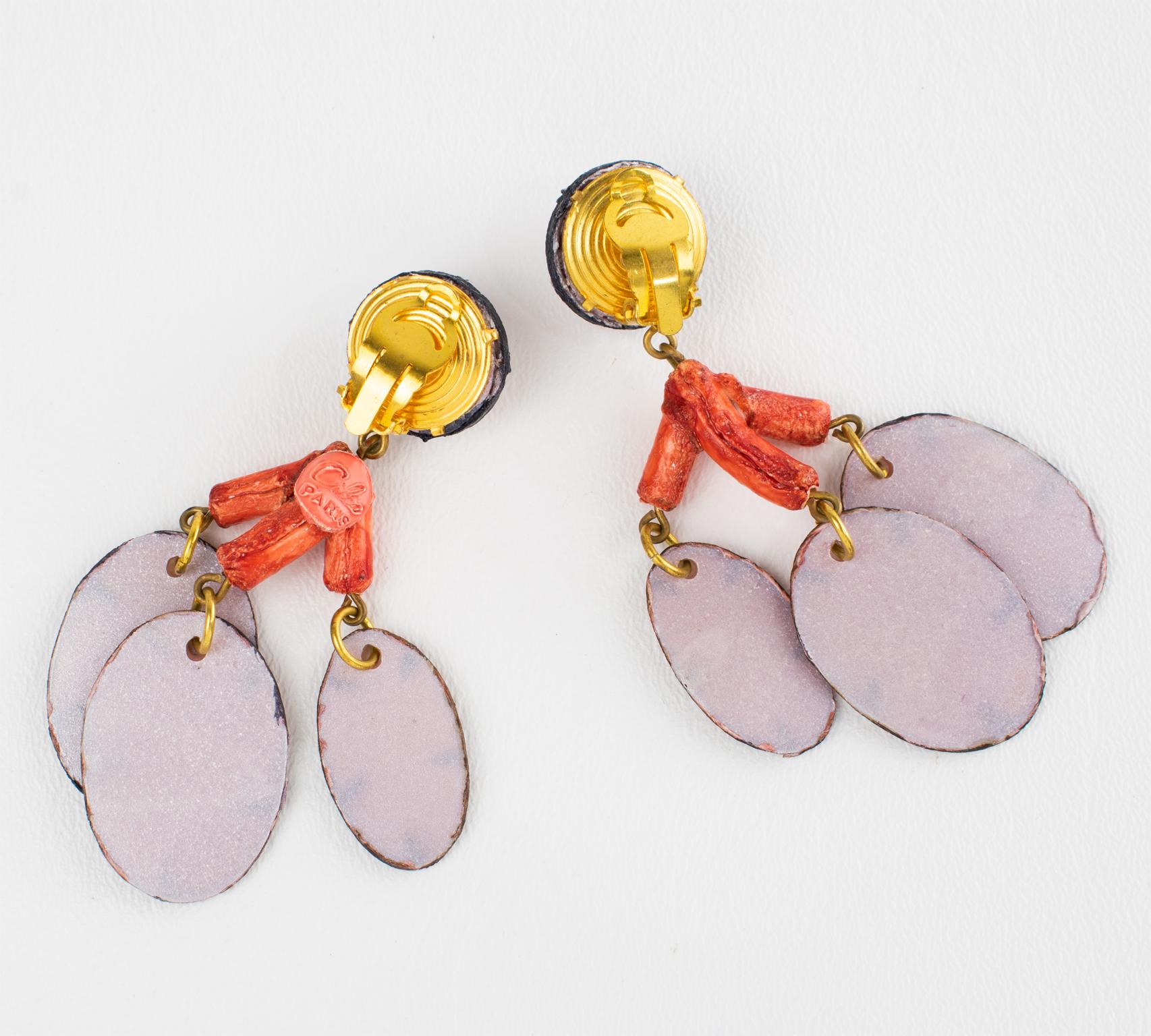 Cilea Paris - Boucles d'oreilles pendantes en résine florale Coral Rose Lunaria Unisexe en vente
