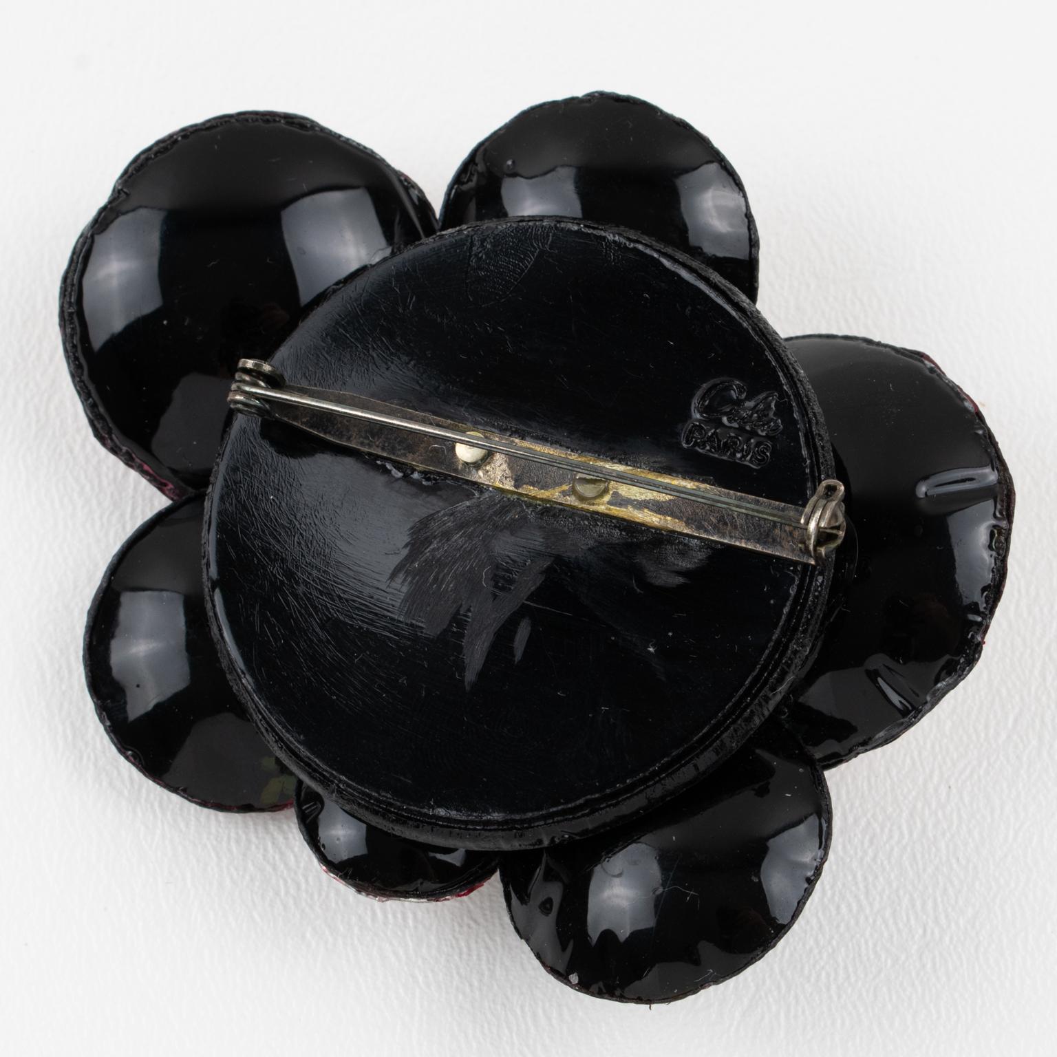 ブローチ、パリ、Cilea Cilea Paris Japanese-Inspired Resin Brooch For Sale at 1stDibs