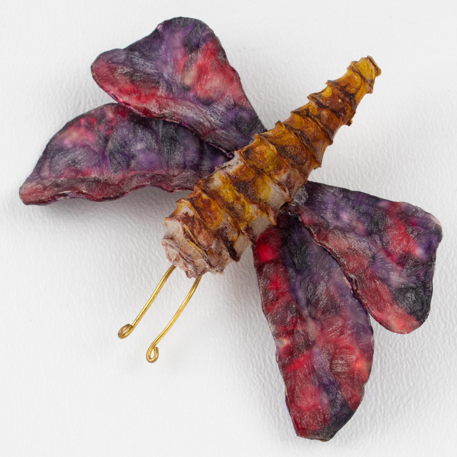 Broche Cilea París Tallado Mariposa Violeta y Óxido en Excelente Estado en Atlanta, GA