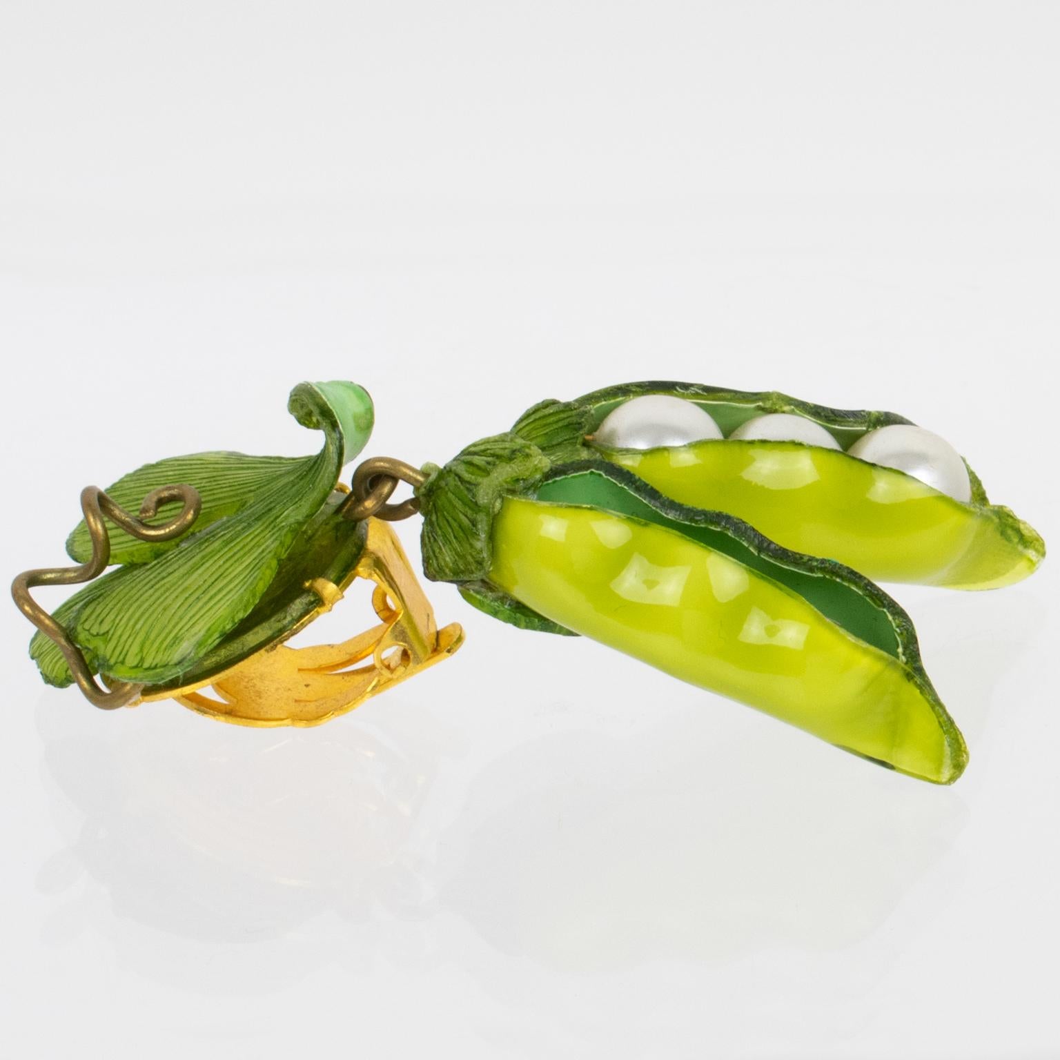 Cilea Paris Resin Clip Earrings Green Pea 1