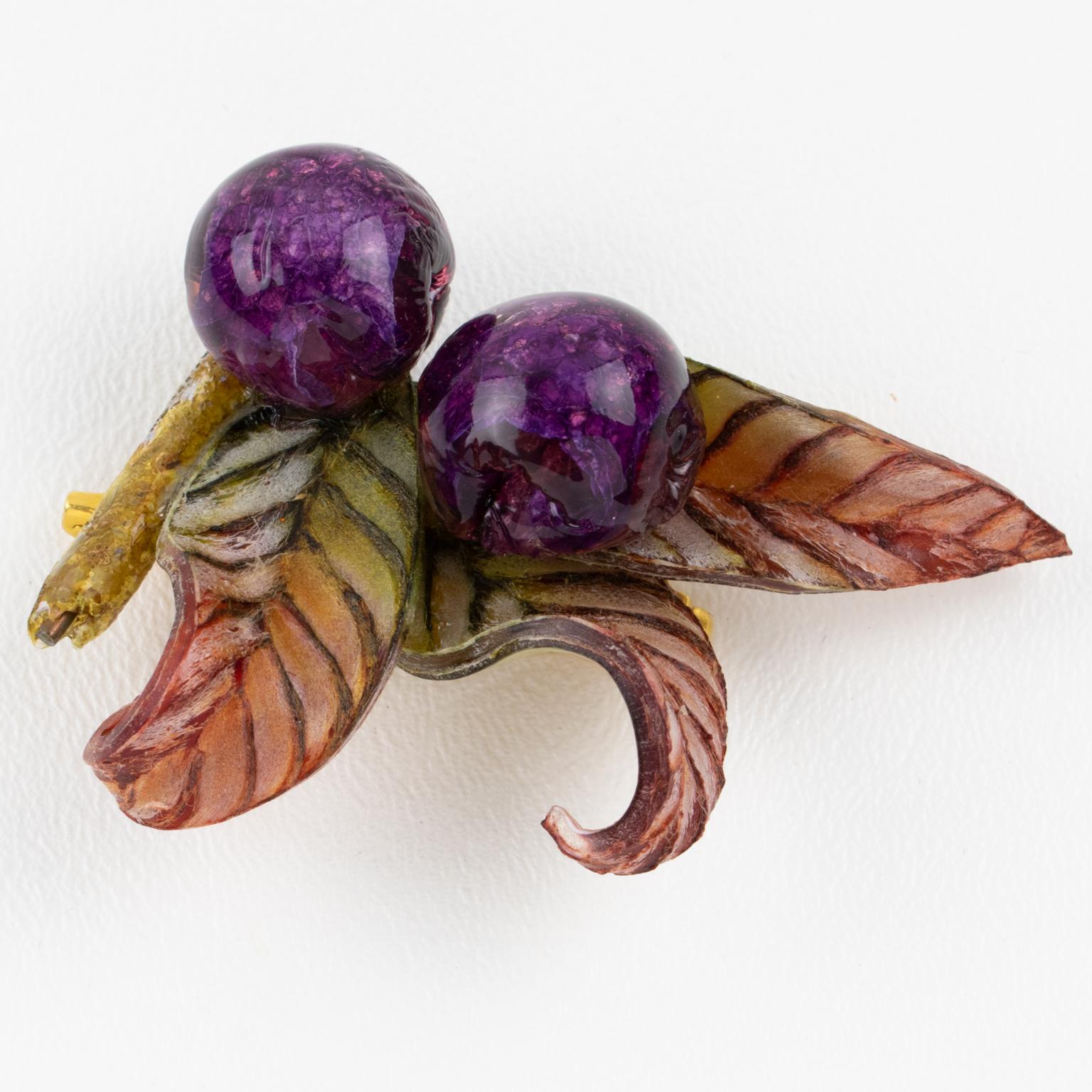 Moderne Cilea Paris Broche à épingle en résine pour baies violettes en vente