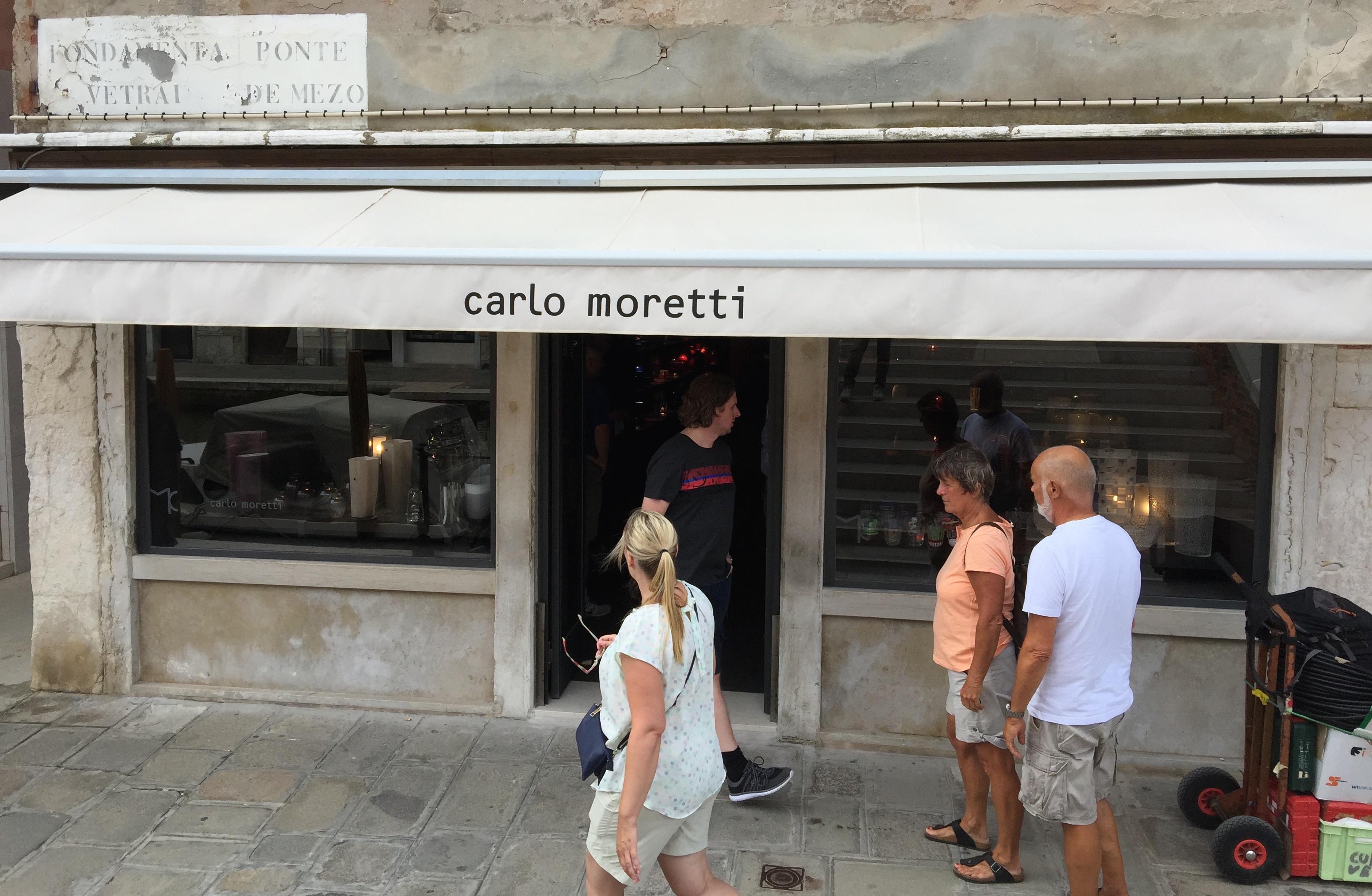 Cilla Carlo Moretti Contemporary Mouth Blown Murano Clear Glass Table Lamp For Sale 1