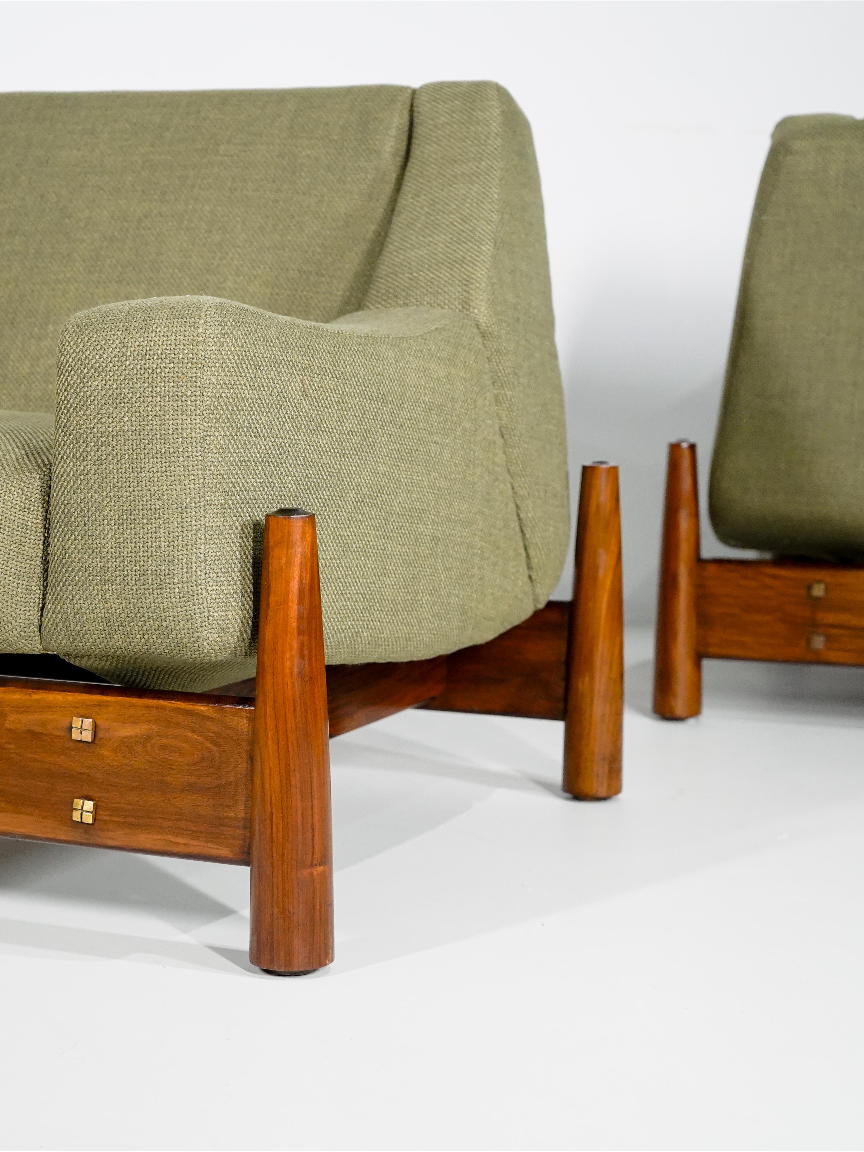 Paire de fauteuils I B-082 de Cimo S/A, années 1960, en caviúna. Meubles modernes brésiliens en vente 4