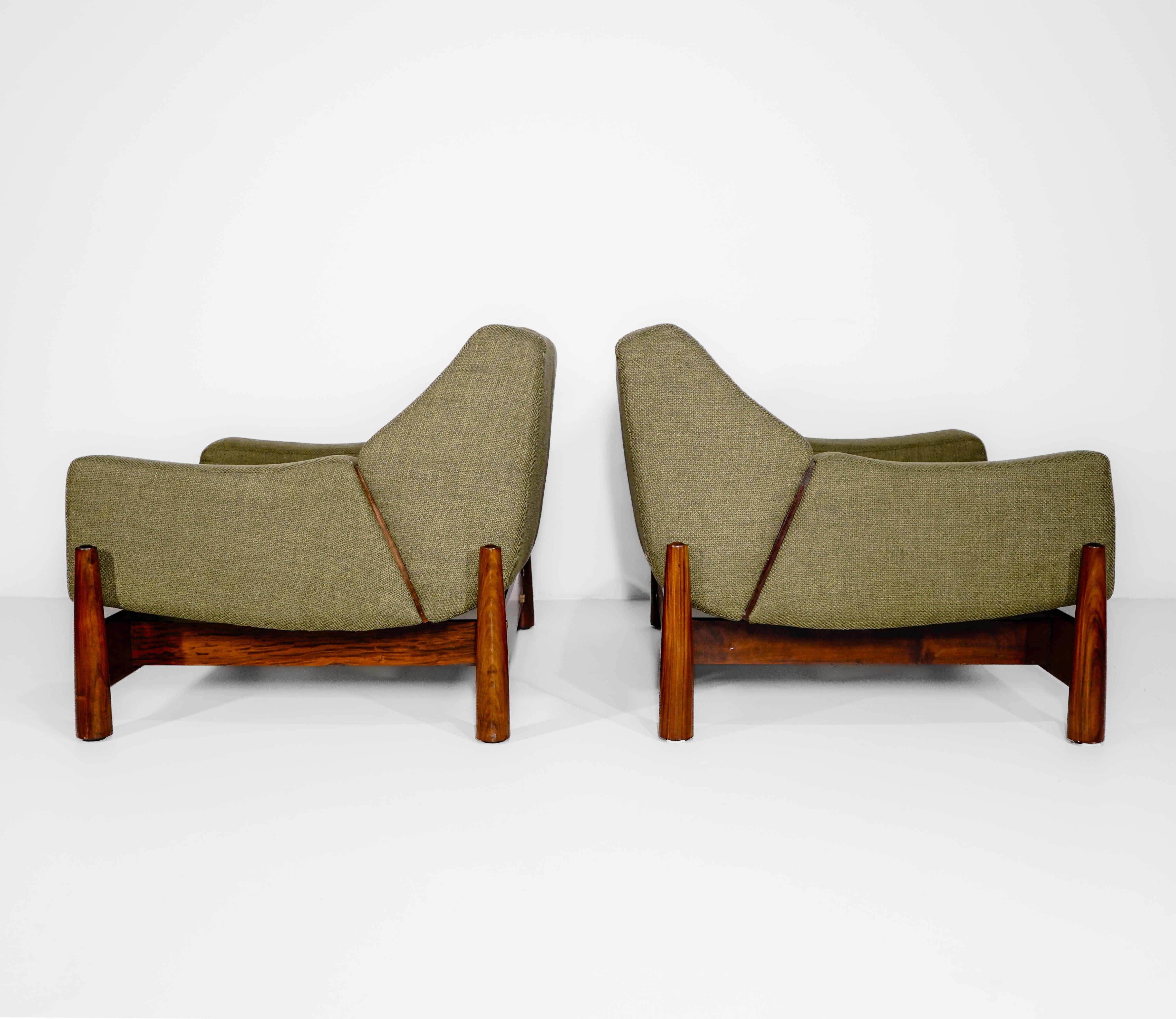 Paire de fauteuils I B-082 de Cimo S/A, années 1960, en caviúna. Meubles modernes brésiliens en vente 5