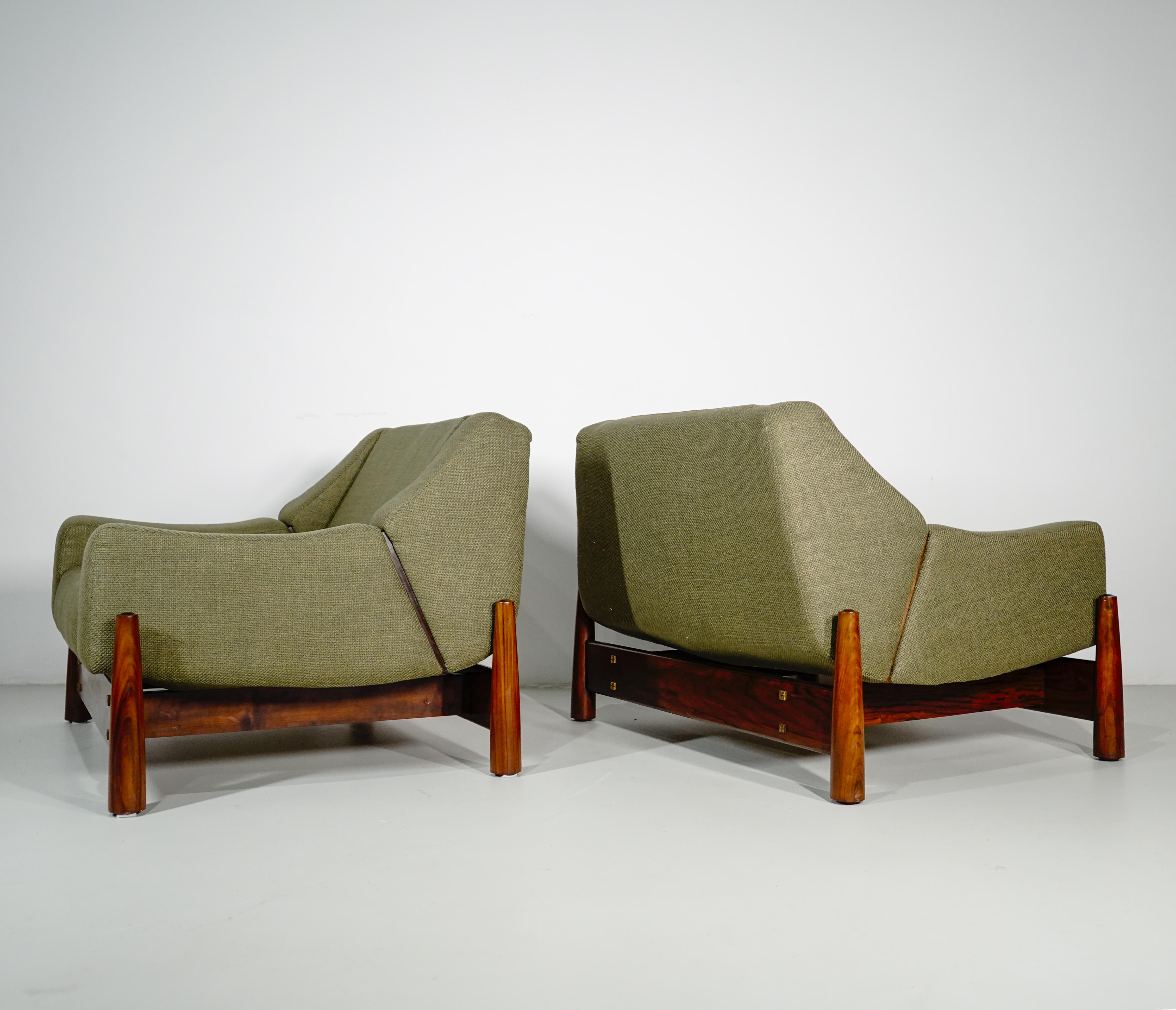 Paire de fauteuils I B-082 de Cimo S/A, années 1960, en caviúna. Meubles modernes brésiliens en vente 8