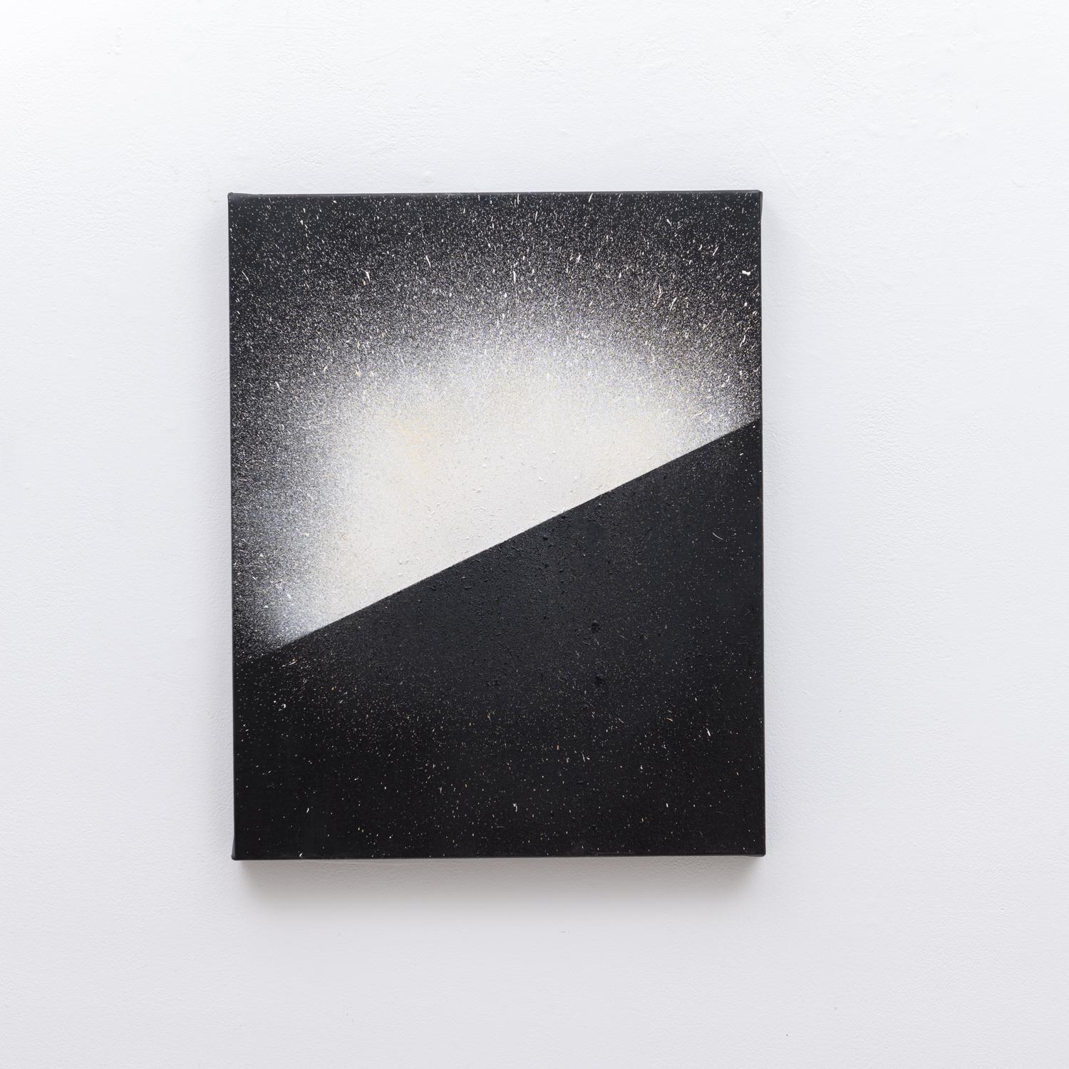 Eclipse (Zeitgenössisches abstraktes Gemälde auf Leinwand in Schwarz und Weiß) – Painting von Cinda Sparling