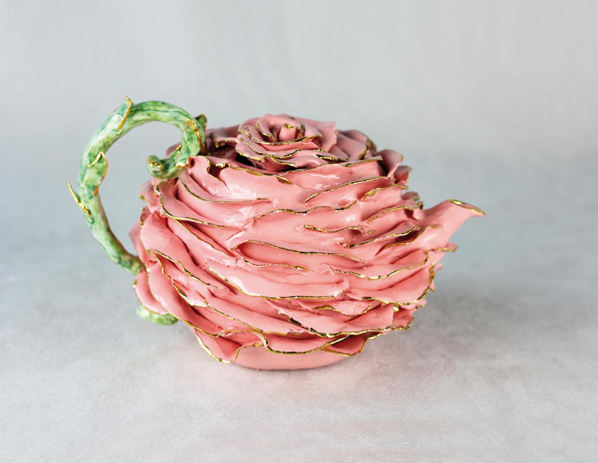 Cinderella-Teekanne und sechs Tassen, Rosa und Gold, handgefertigt in Italien, 2021 (Keramik) im Angebot